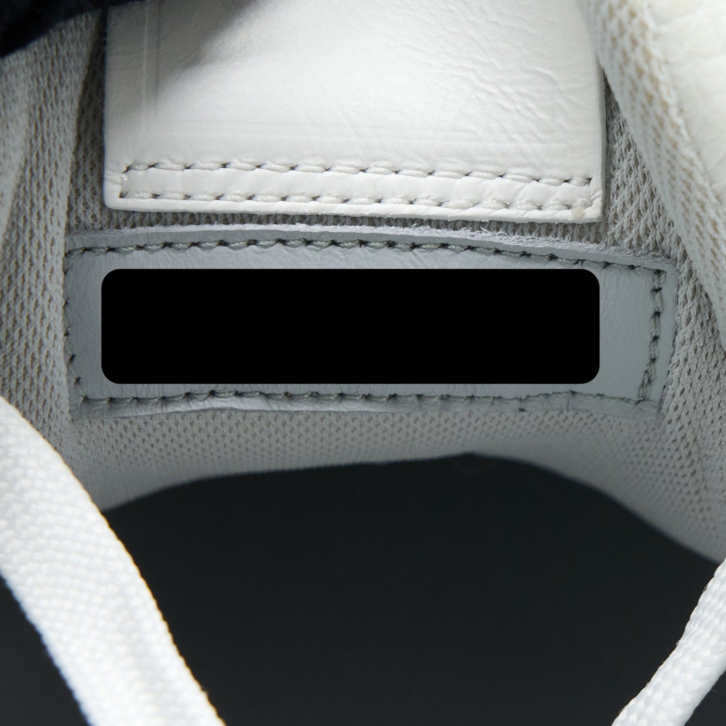 Louis Vuitton Size 9 Low Trainer Sneaker White