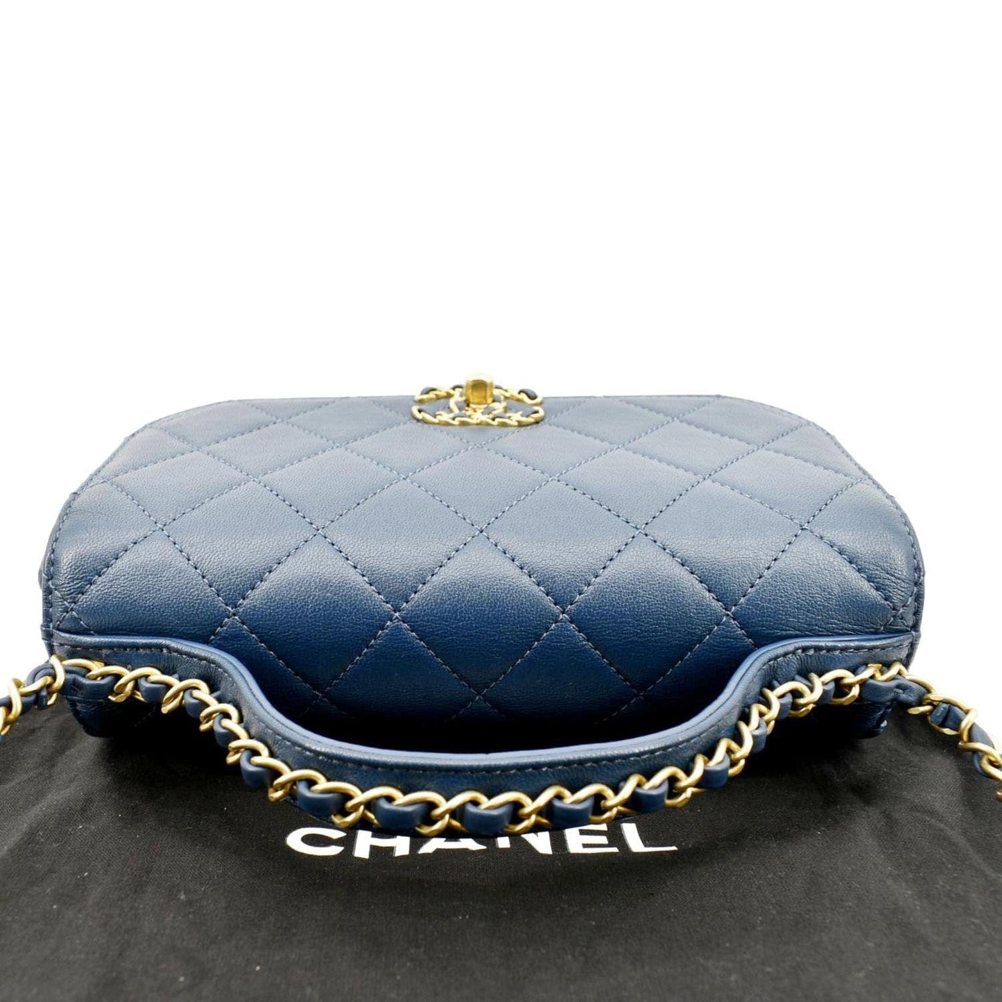 Luxury Chanel Infinity Chain Quilted Leather Crossbody Bag Blue