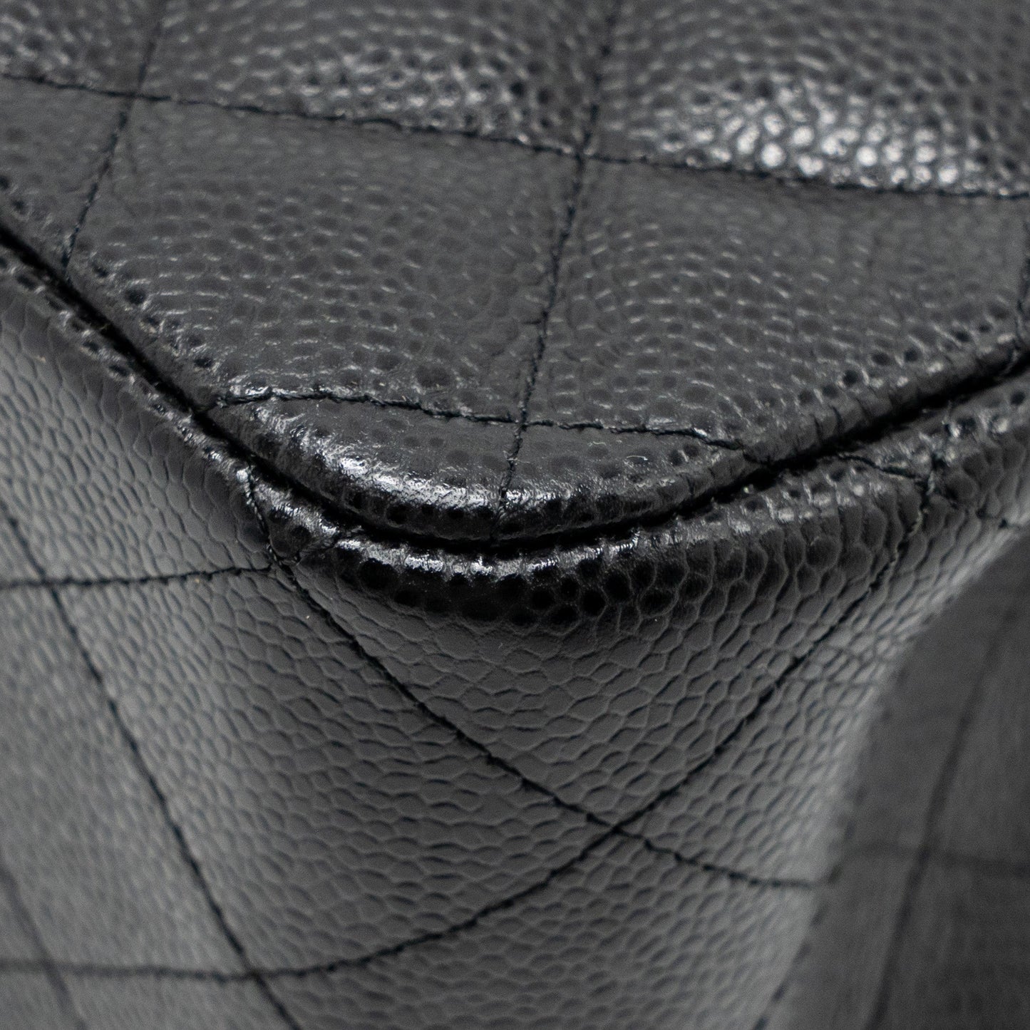 CHANEL Jumbo Classic Double Flap Bag Caviar Black GHW