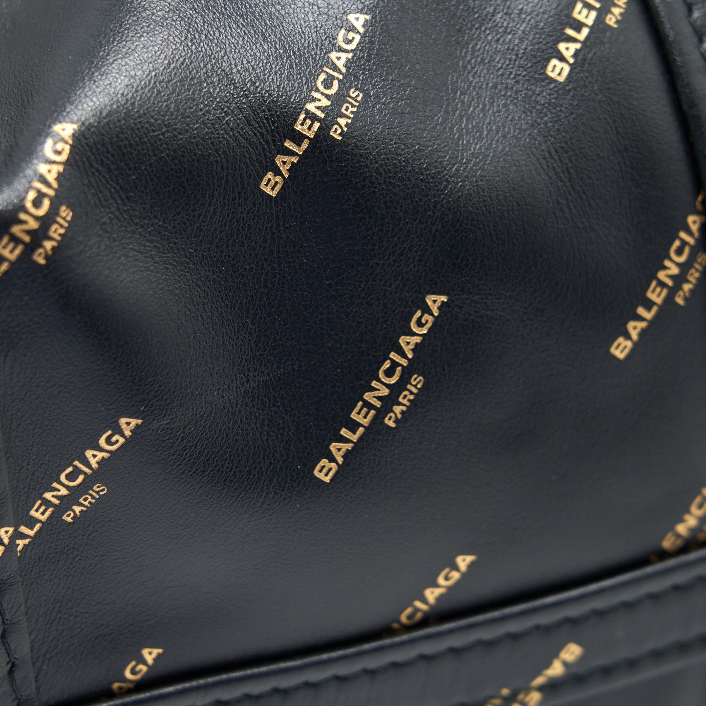 Balenciaga Logo Printed Bazar Shopper M Leather Bag