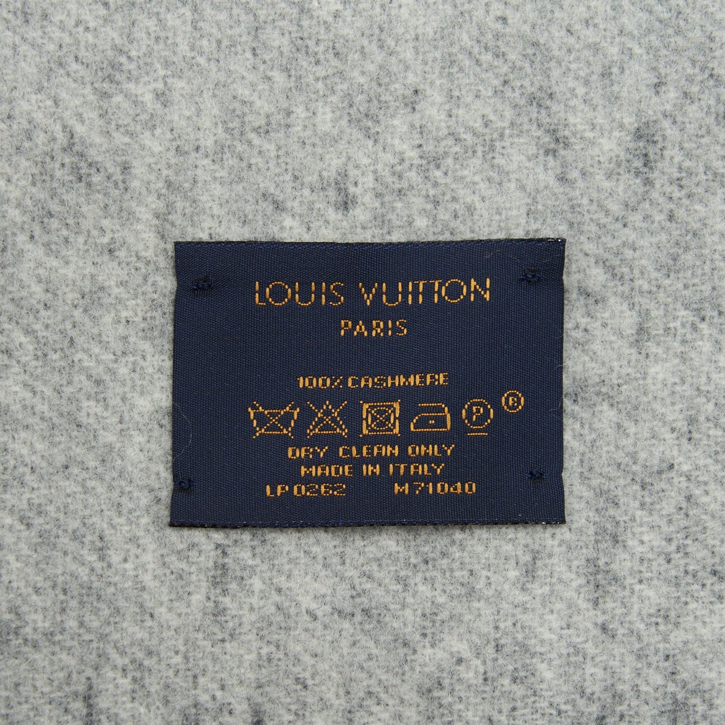Louis Vuitton REYKJAVIK Scarf Black M71040