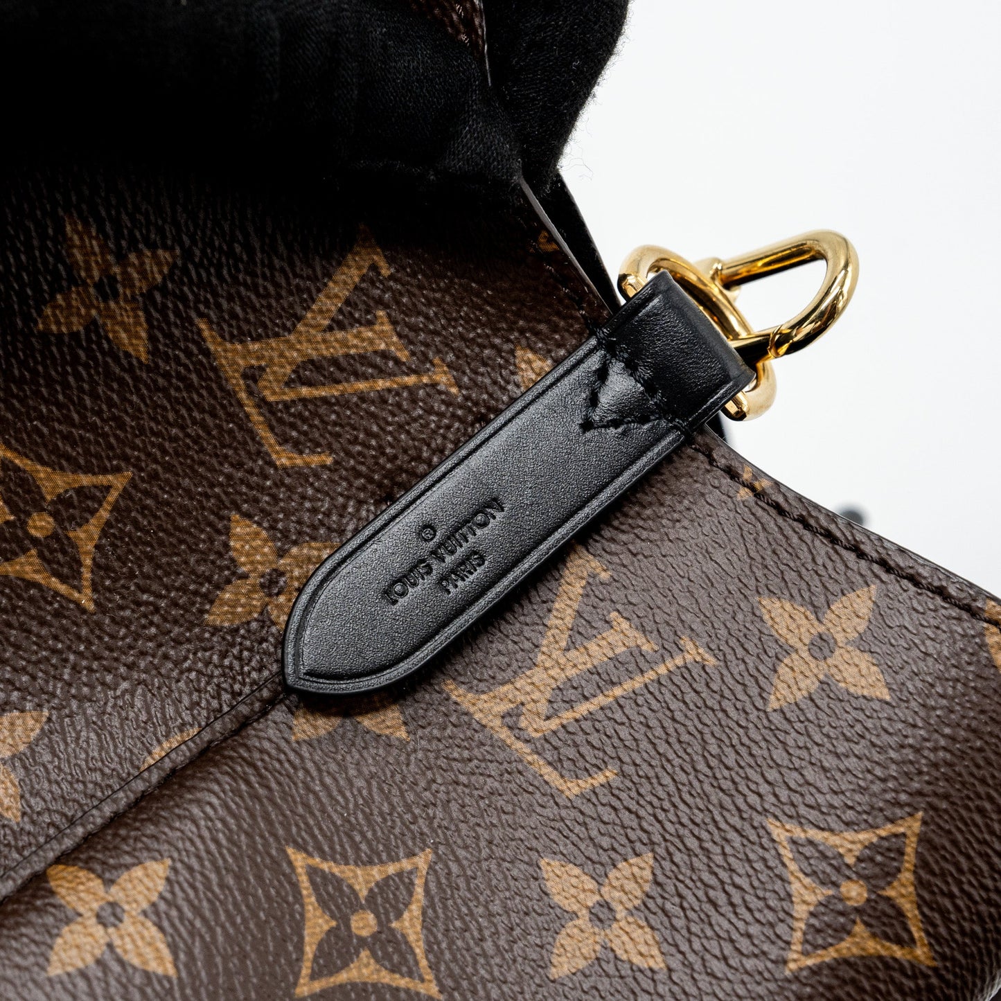 Louis Vuitton Neonoe Monogram Canvas Black GHW (New Version)