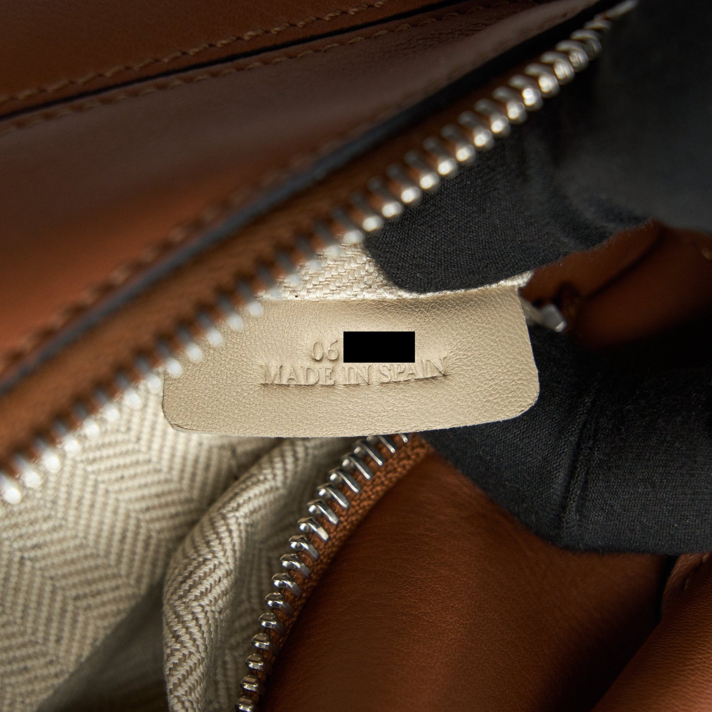 LOEWE PUZZLE SMALL BAG IN TAN