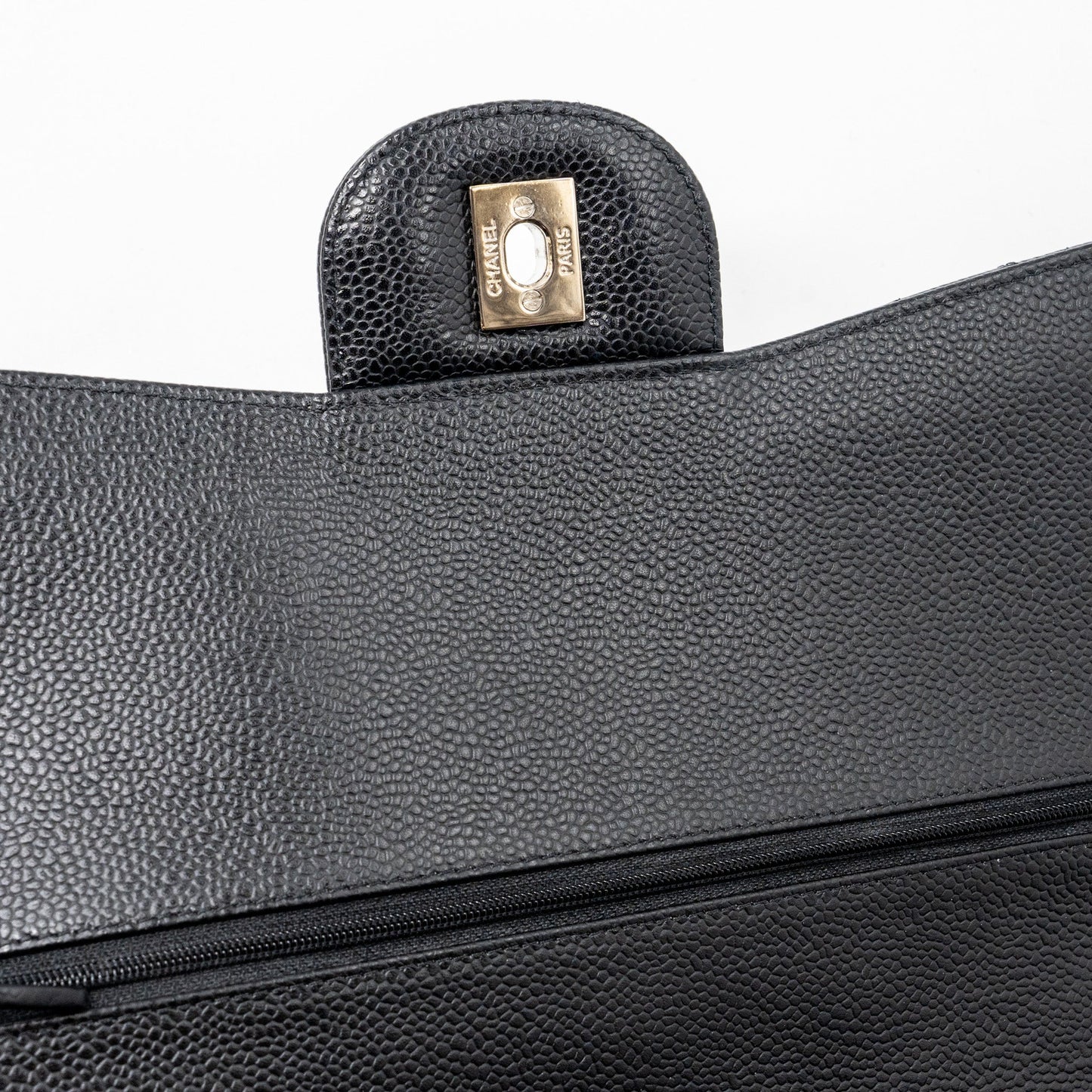 CHANEL JUMBO CLASSIC DOUBLE FLAP Caviar BLACK SHW
