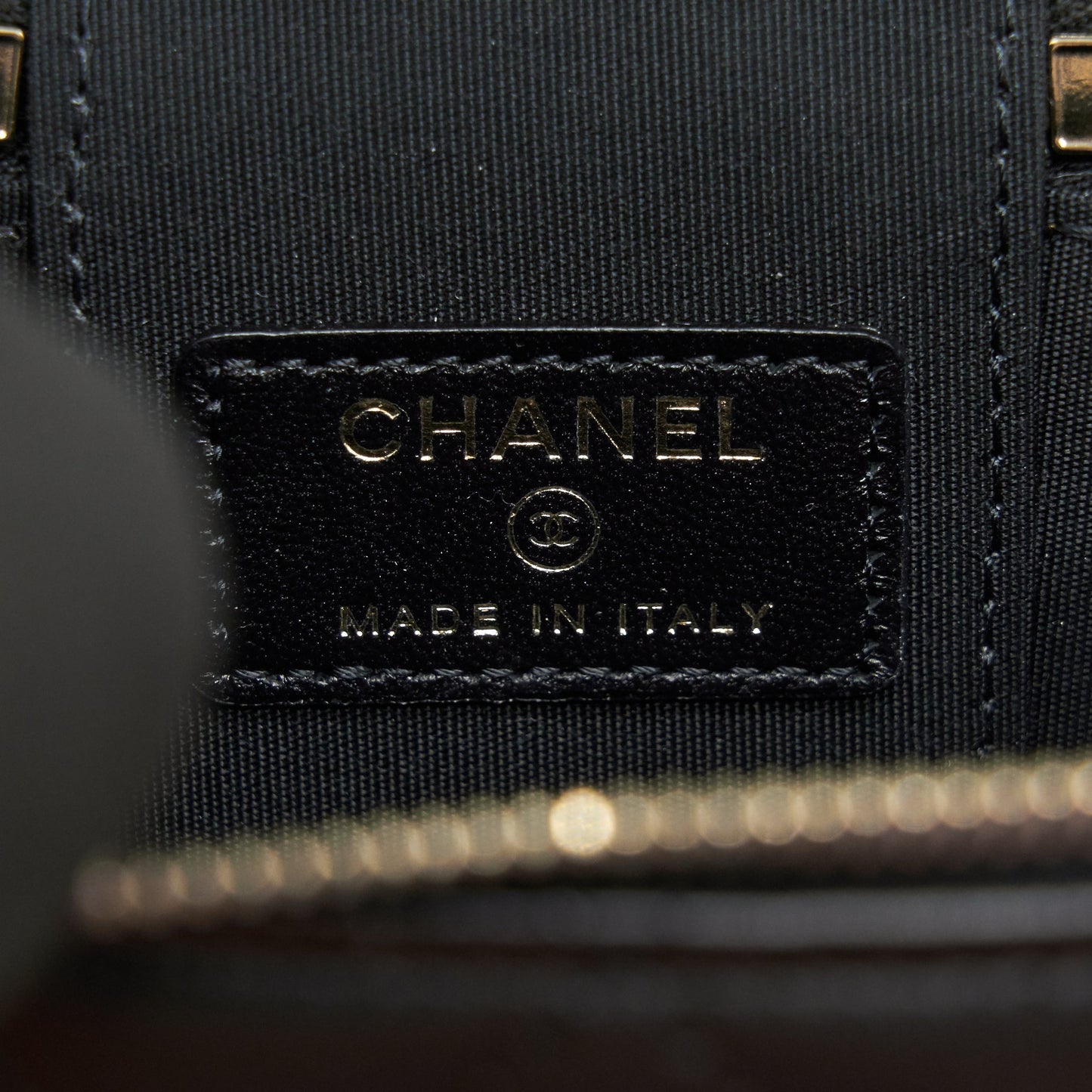 Chanel 21A Top Handle Vanity with Chain Black GHW