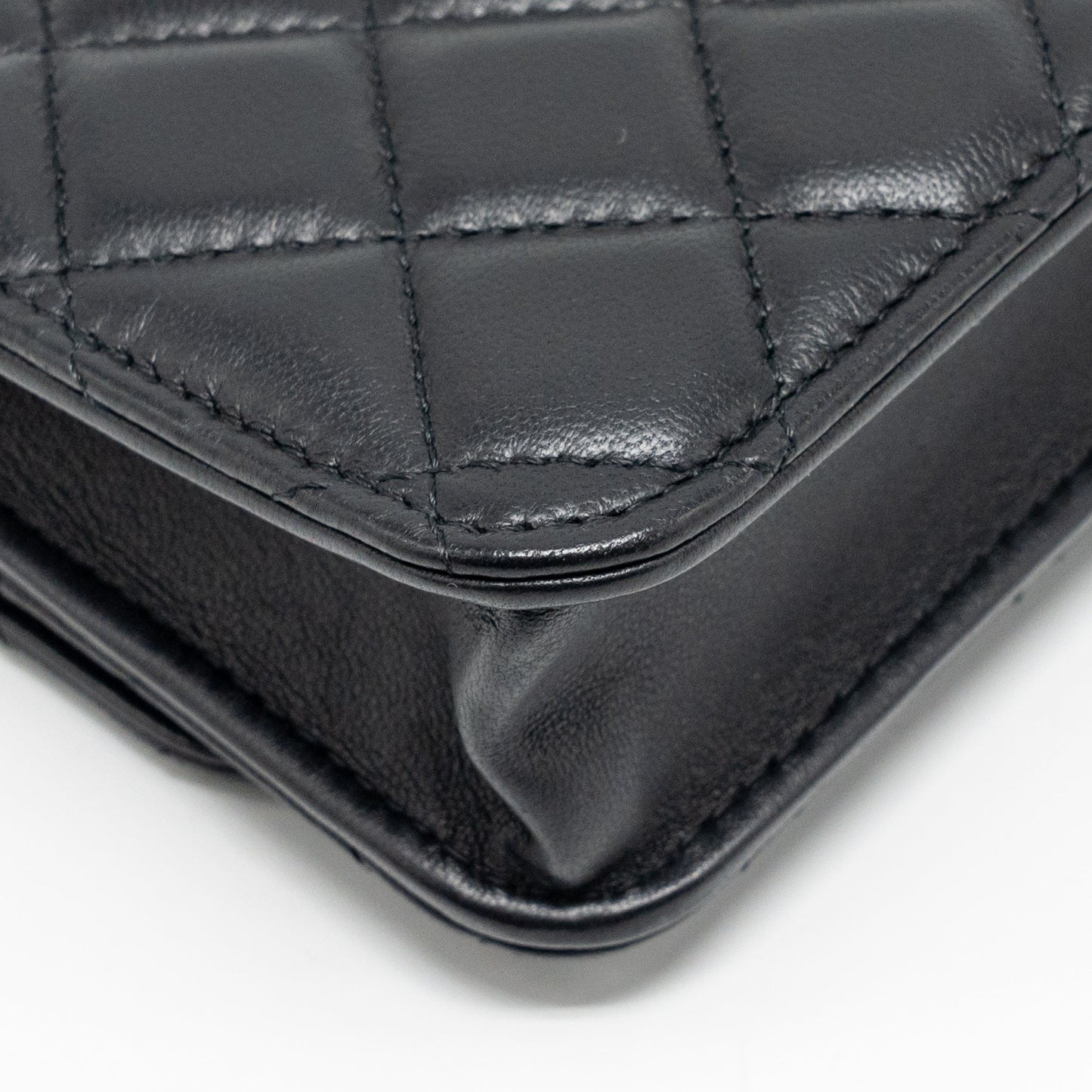 Chanel Pearl Crush Mini Wallet On Chain Lambskin Black GHW (microchip)