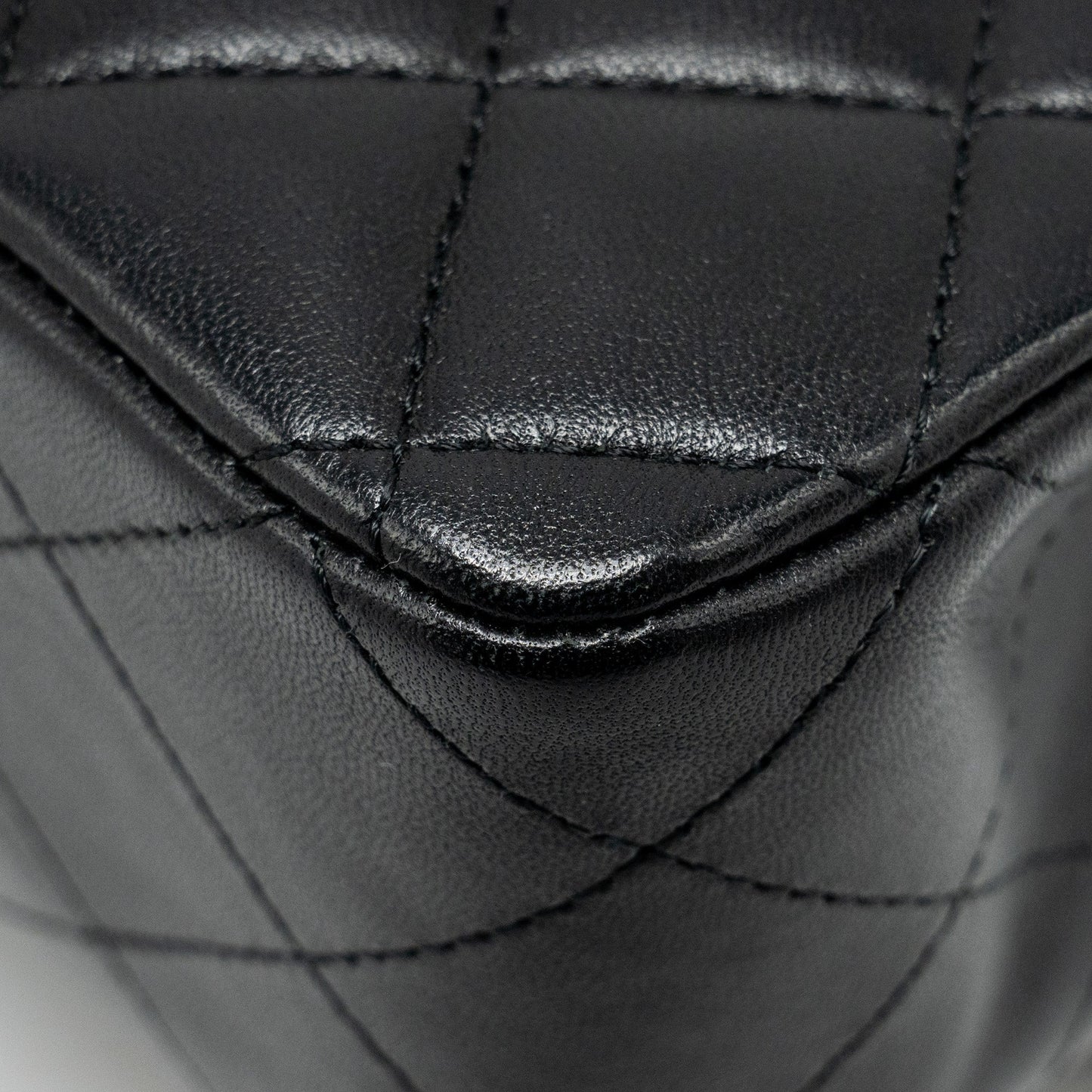 Chanel Medium Classic Double Flap Bag Lambskin Black GHW