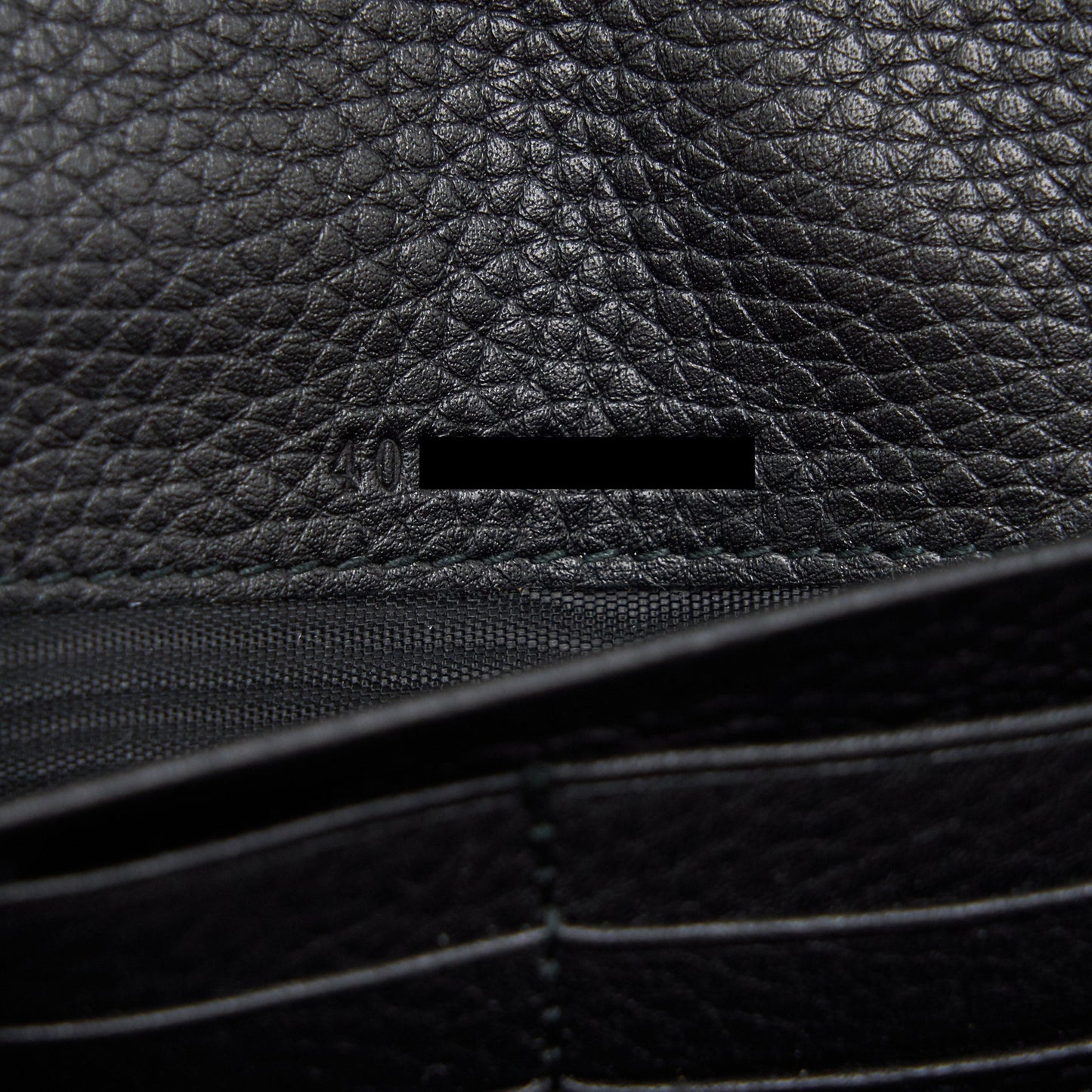 Gucci Grained Calfskin GG Logo Wallet on Chain with GHW