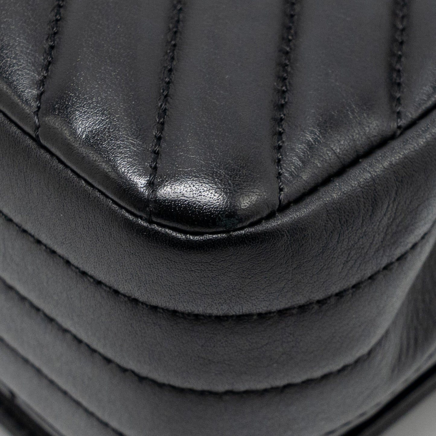 Chanel Chevron Flap bag lambskin black LGHW