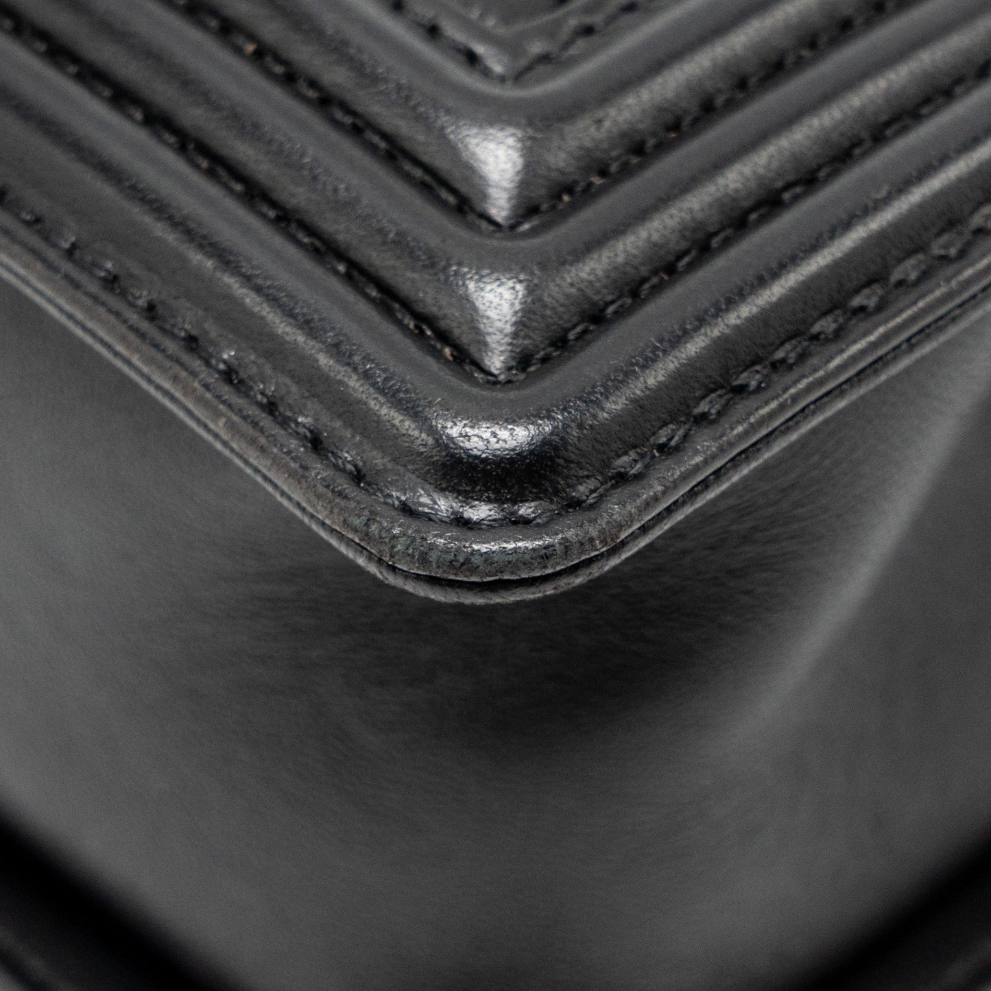 Chanel Medium Boy Bag Lambskin Black GHW