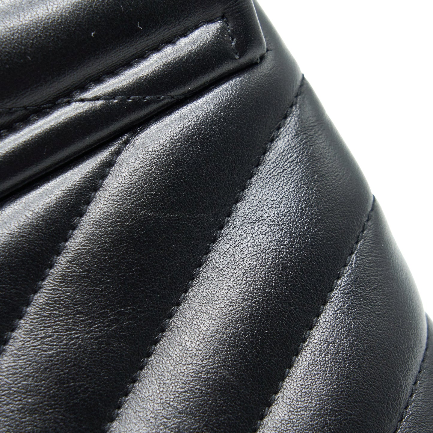 Saint Laurent / YSL Lou Lou in black SHW