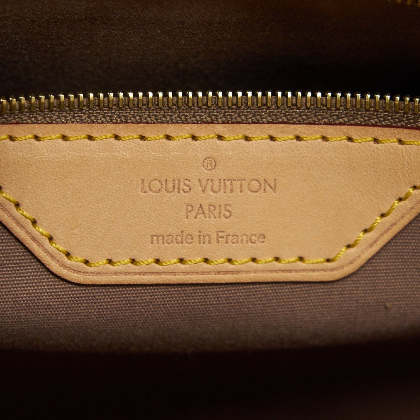 LOUIS VUITTON Vernis Brea MM Beige Poudre
