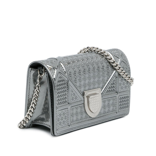 Luxury DiorBaby Patent Microcannage Diorama Crossbody Bag (SHG-WePVtH)
