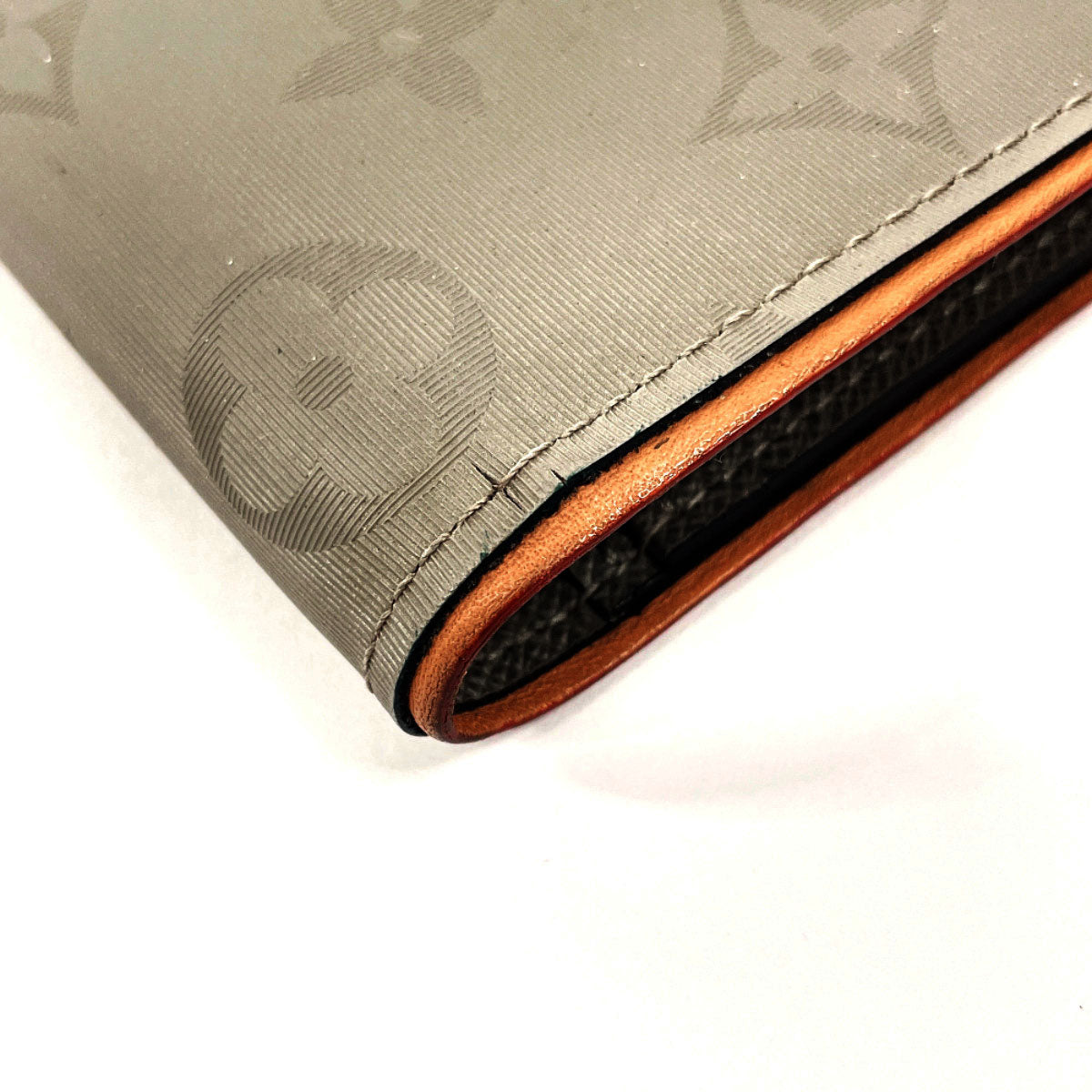 Louis Vuitton Monogram Titanium Wallet M63236