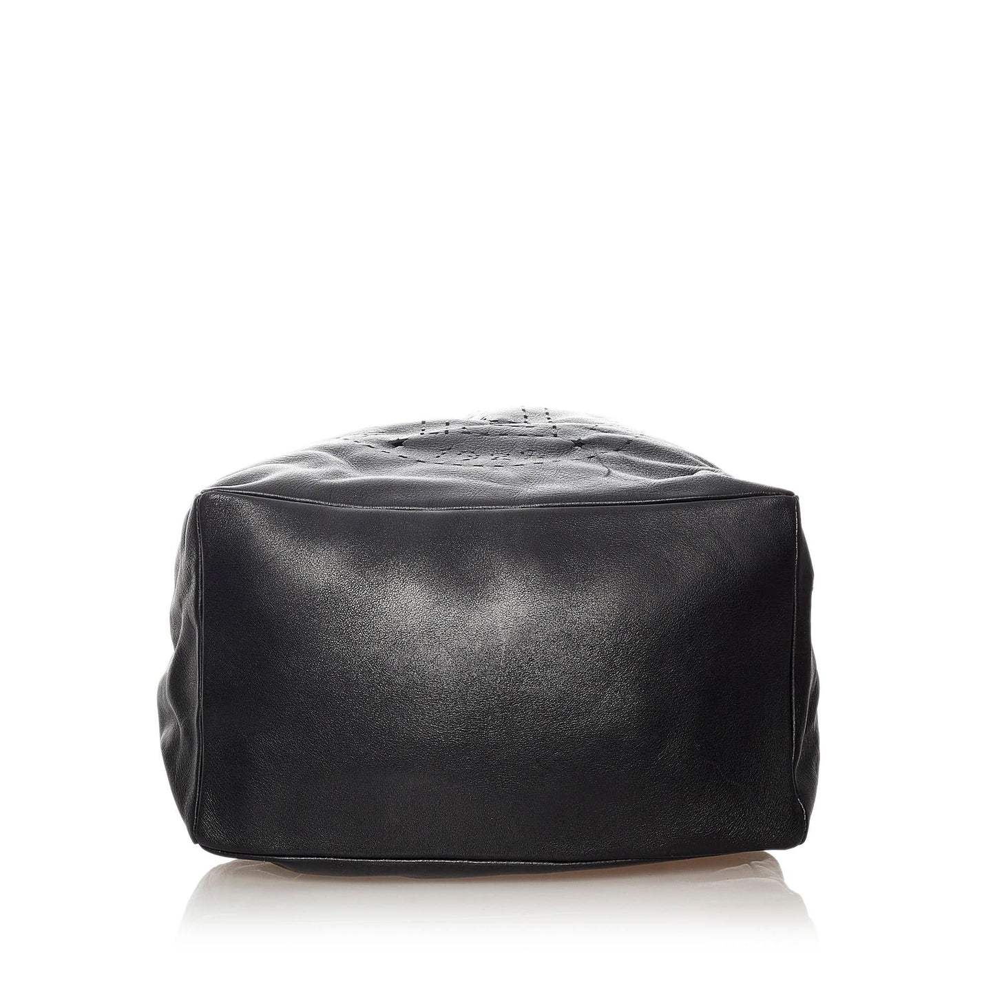 Luxury FendiLeather Bucket Bag (SHG-27821)