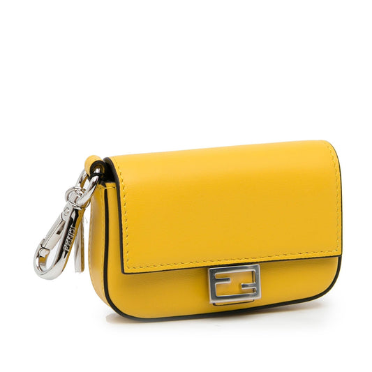 Luxury FendiNano Baguette Charm (SHG-IKZ5WF)
