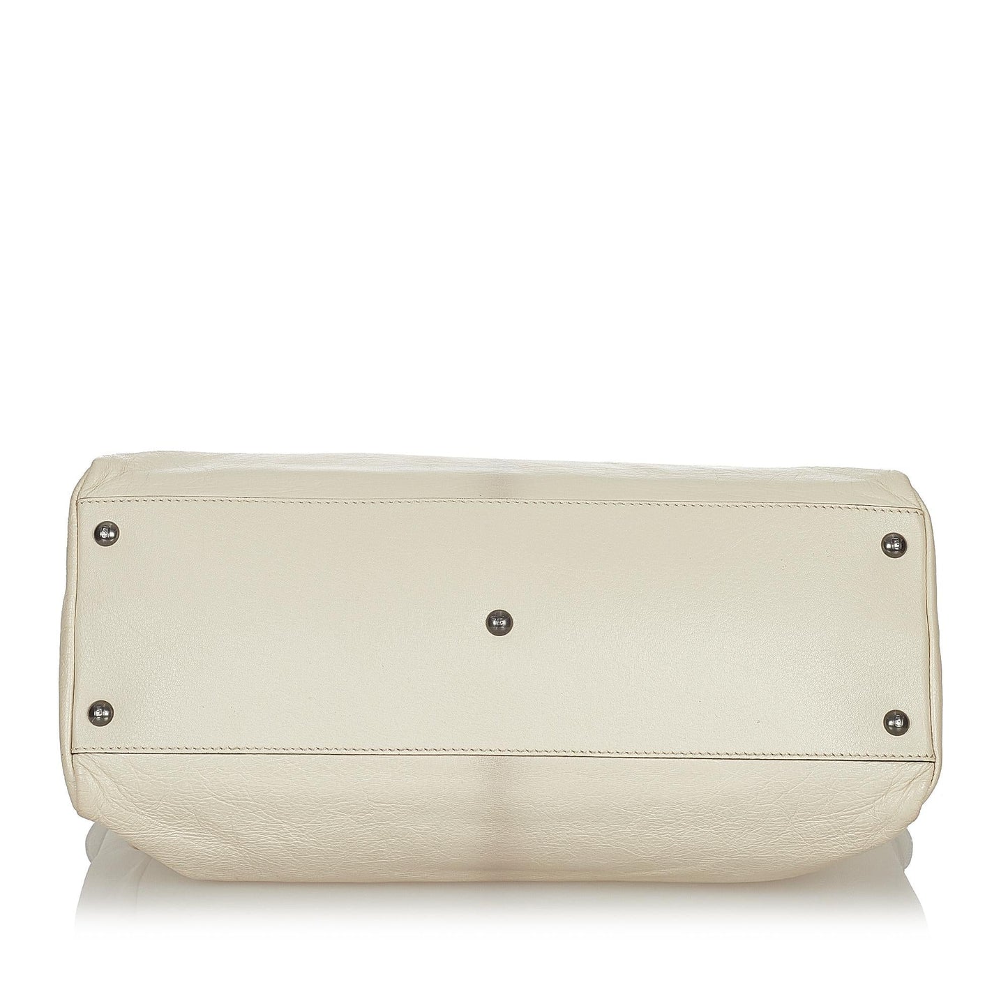Luxury FendiPeekaboo Leather Satchel (SHG-26729)