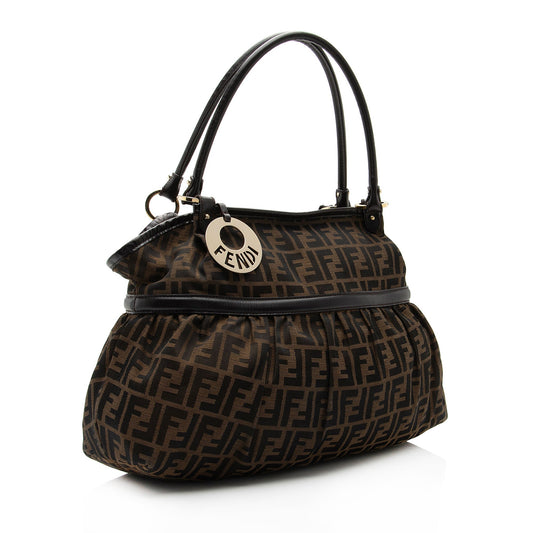 Luxury FendiZucca Chef Large Tote (SHF-YB3b1E)