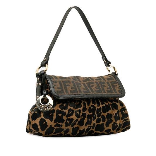 Luxury FendiZucca Chef Leopard Shoulder Bag (SHG-BxdWir)