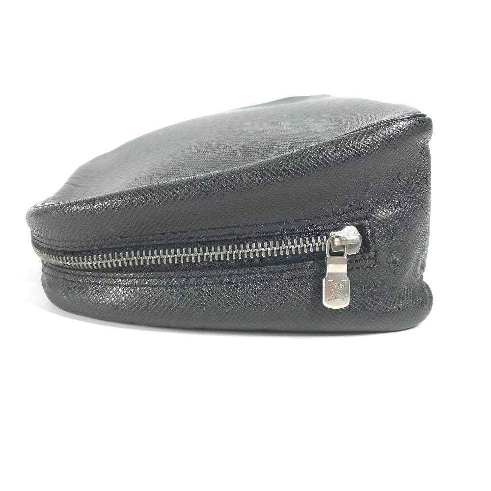 LOUIS VUITTON business bag M30212 Taiga Leather black Taiga Truth Cracking Tat GM mens