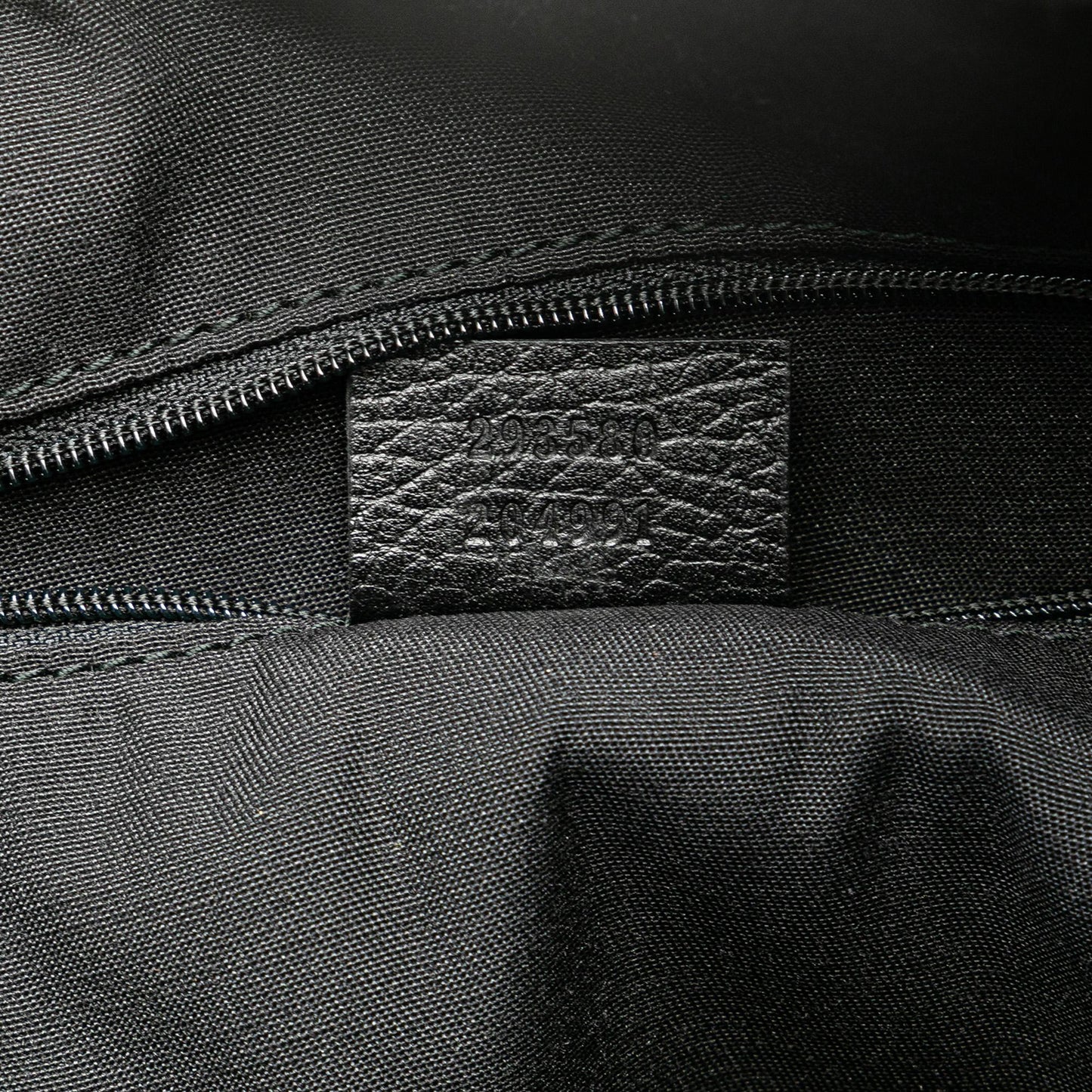 Gucci GG Canvas Abbey D Ring Tote (SHG-O6GTog)