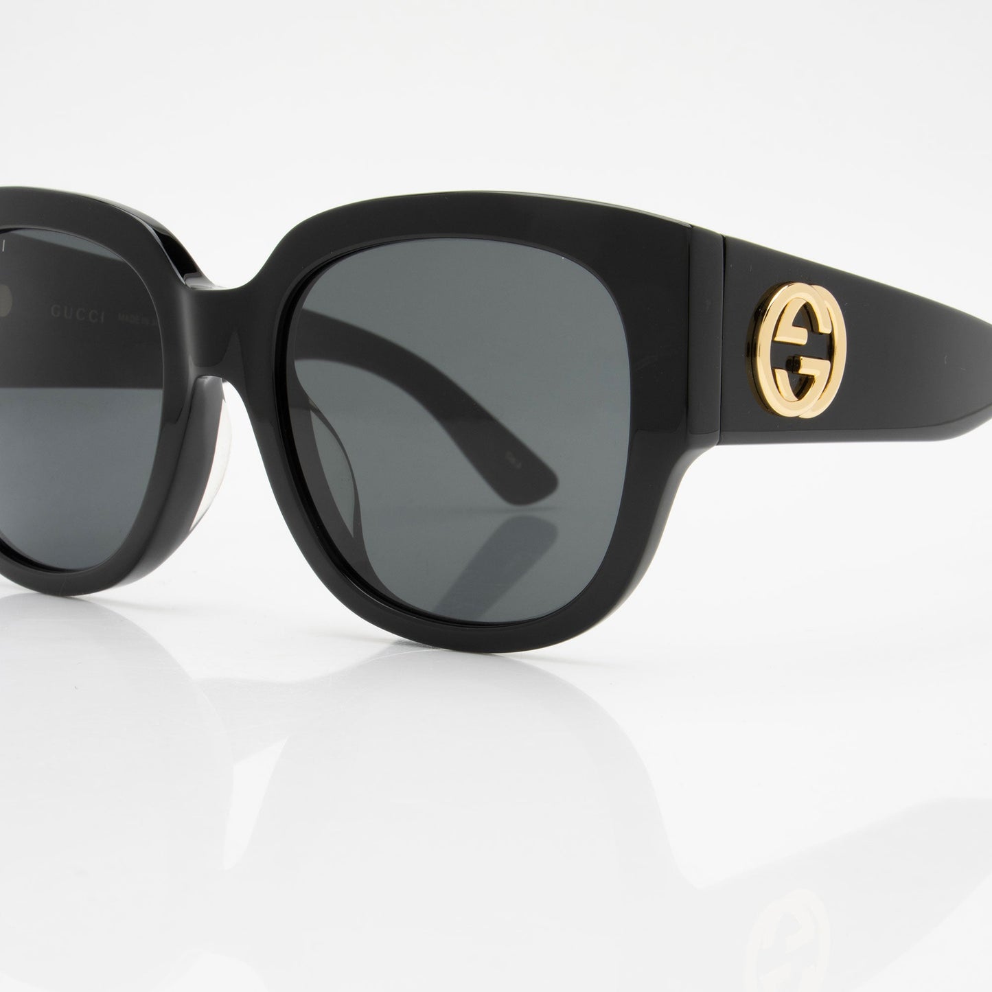 Gucci Interlocking GG Oversized Square Sunglasses