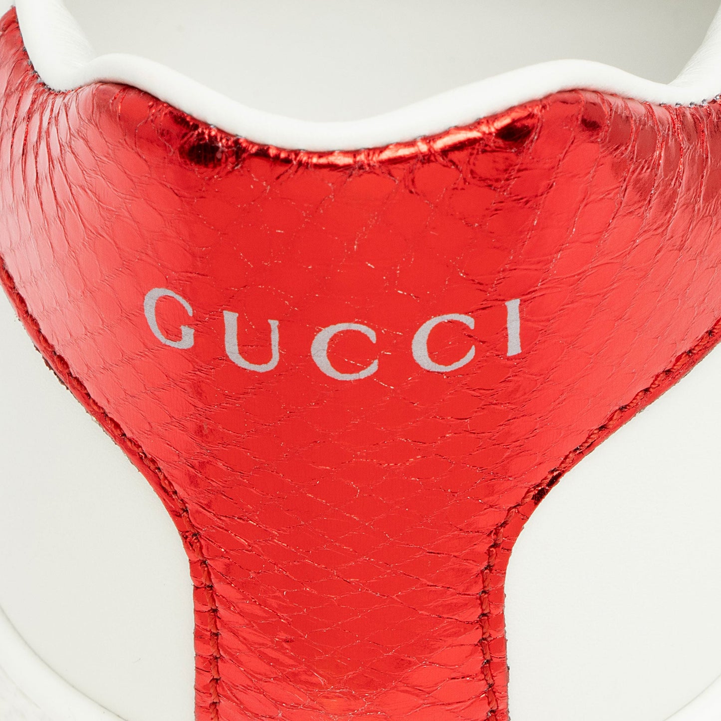 Gucci Leather Bee Ace Sneakers - Size 9 / 39