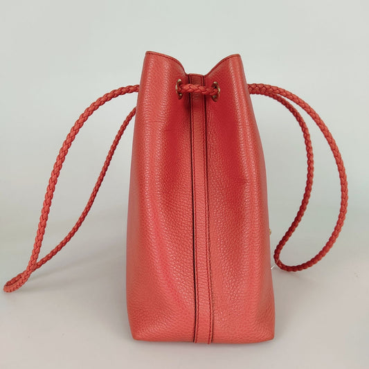 Luxury Gucci Trending 2025 Luxury Gucci Trending 2025 Gifford shoulder bag in coral red leather - '10s