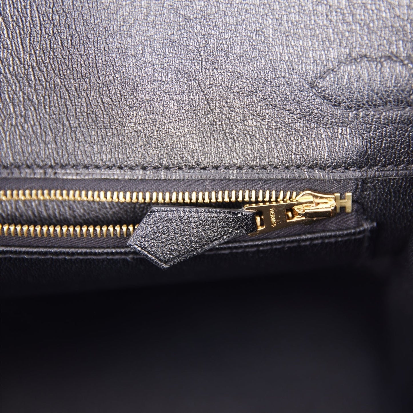 Luxury Hermes Birkin 25 Black Matte Niloticus Crocodile Gold Hardware