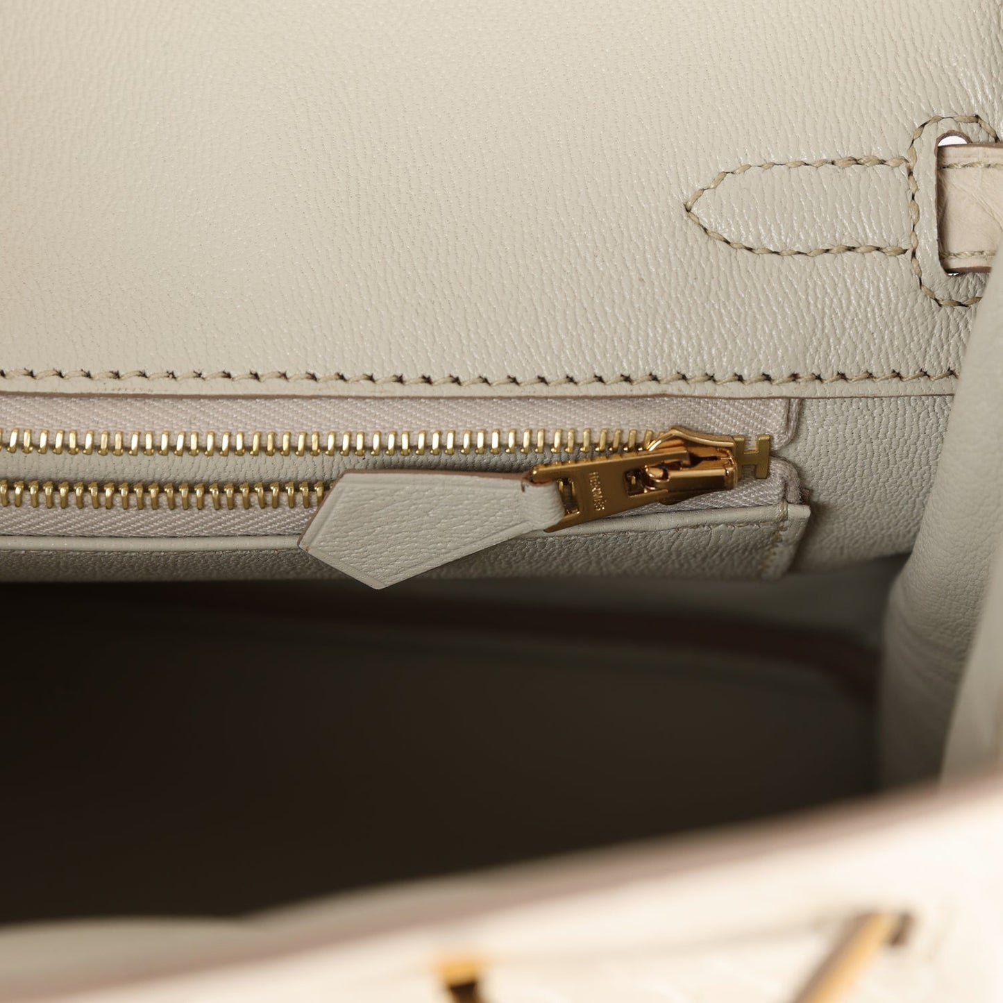 Luxury Hermes Birkin 25 Beton Matte Alligator Gold Hardware