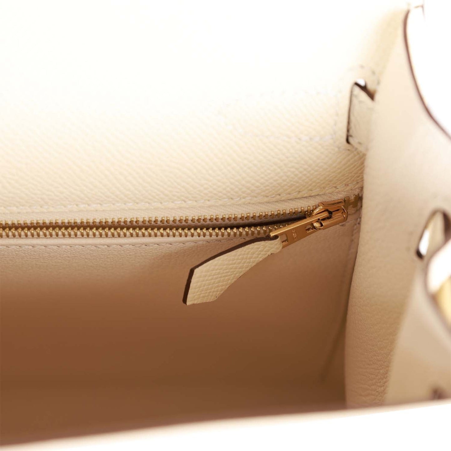 Luxury Hermes Kelly Sellier 28 Nata Epsom Gold Hardware