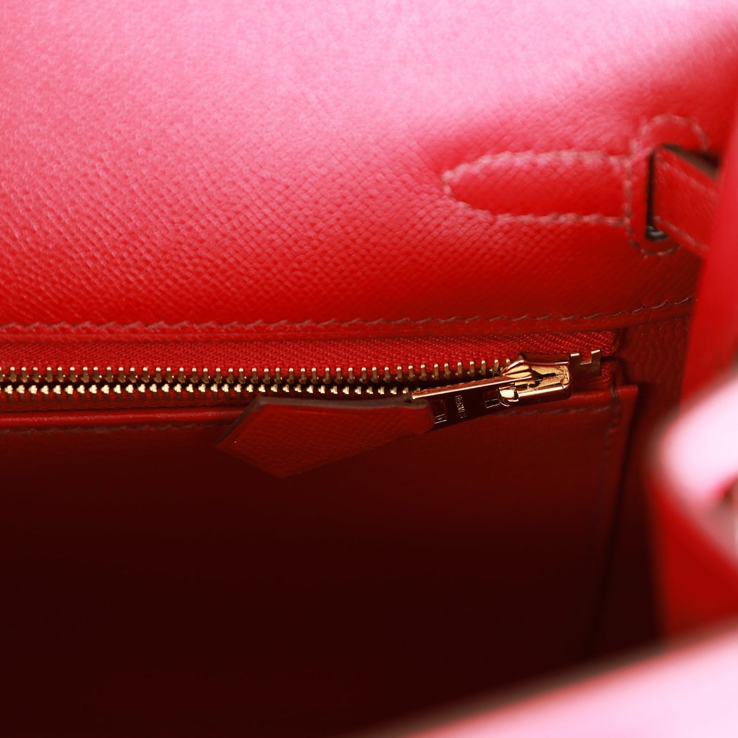 Luxury Hermes Kelly Sellier 25 Rubis Madame Gold Hardware