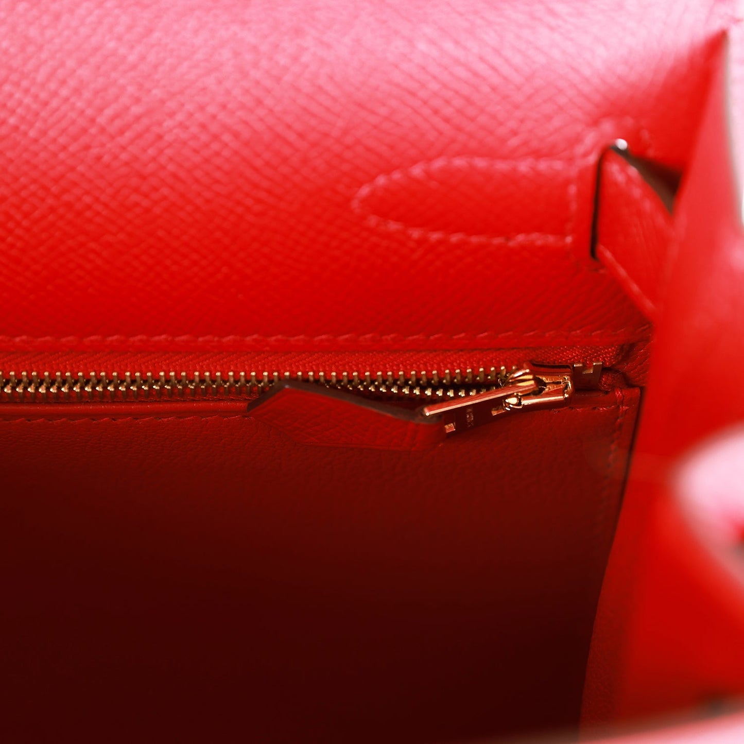 Luxury Hermes Kelly Sellier 28 Rouge Casaque Epsom Gold Hardware