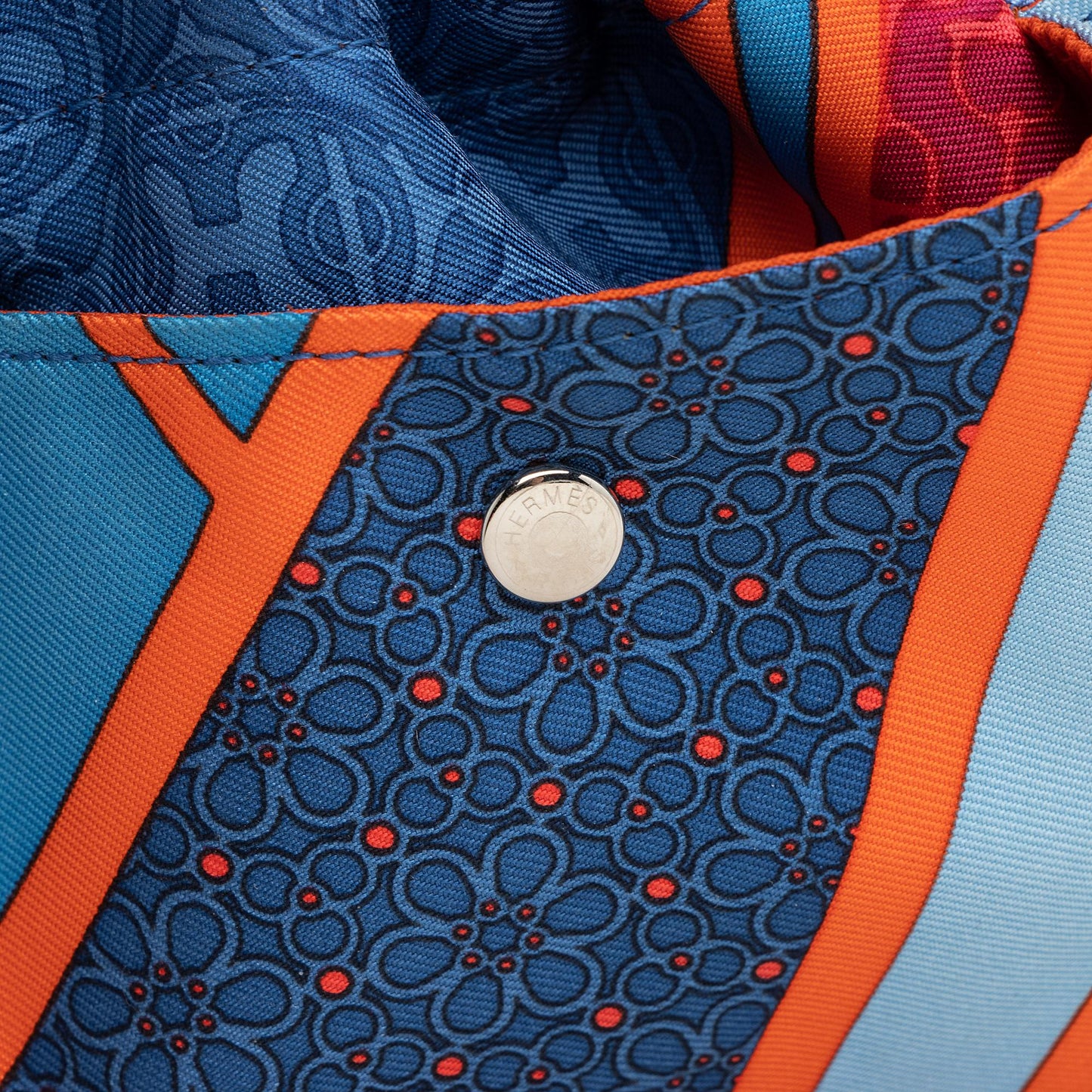 Luxury Hermes Silk Carre en Cravates Fourbi 25 Insert Drawstring Pouch (SHF-22816)