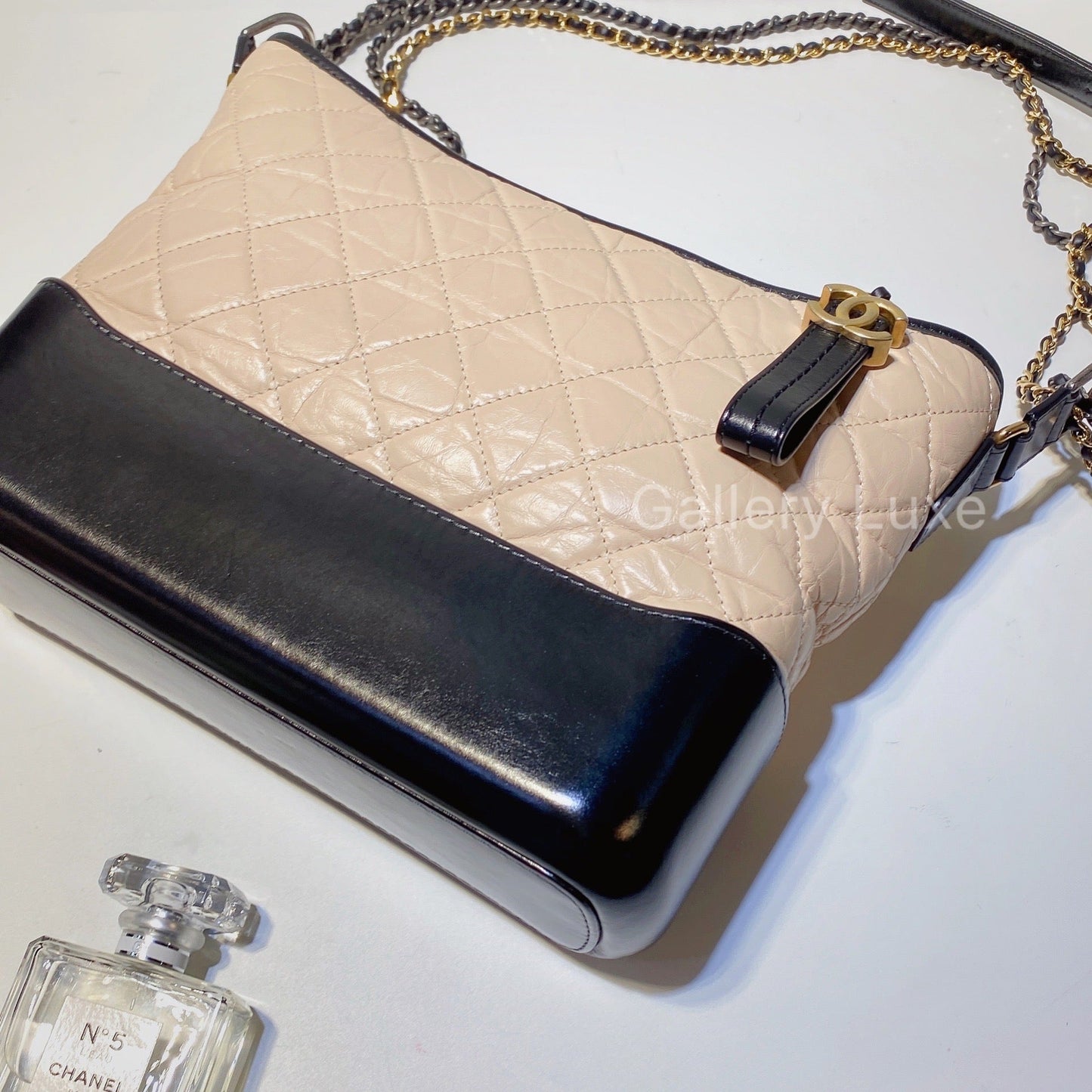 No.2798-Chanel Medium Gabrielle Hobo Bag