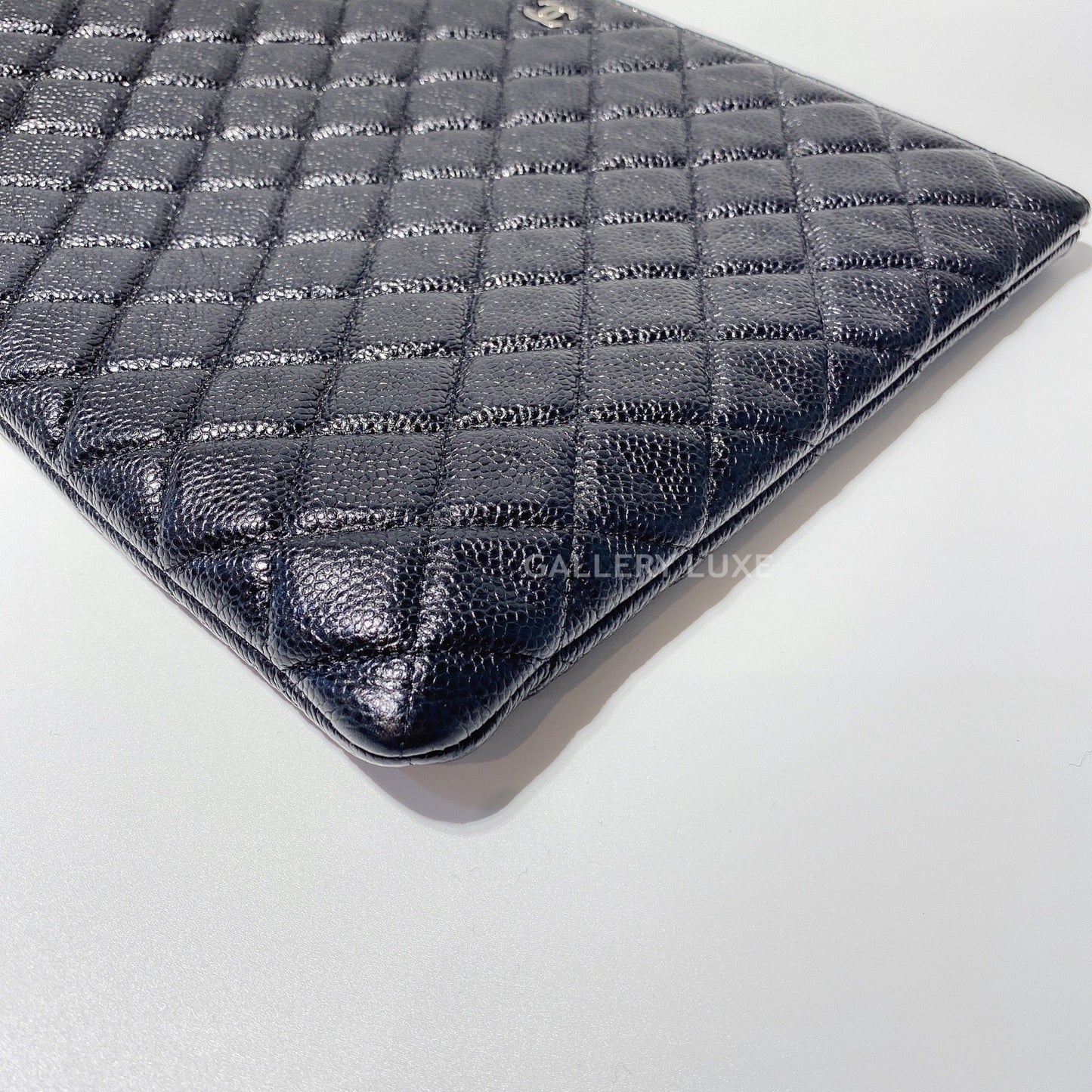 No.001477-Chanel Large O Case Clutch