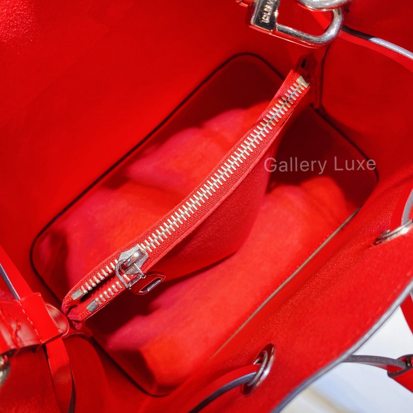No.2809-Louis Vuitton EPI Neonoe