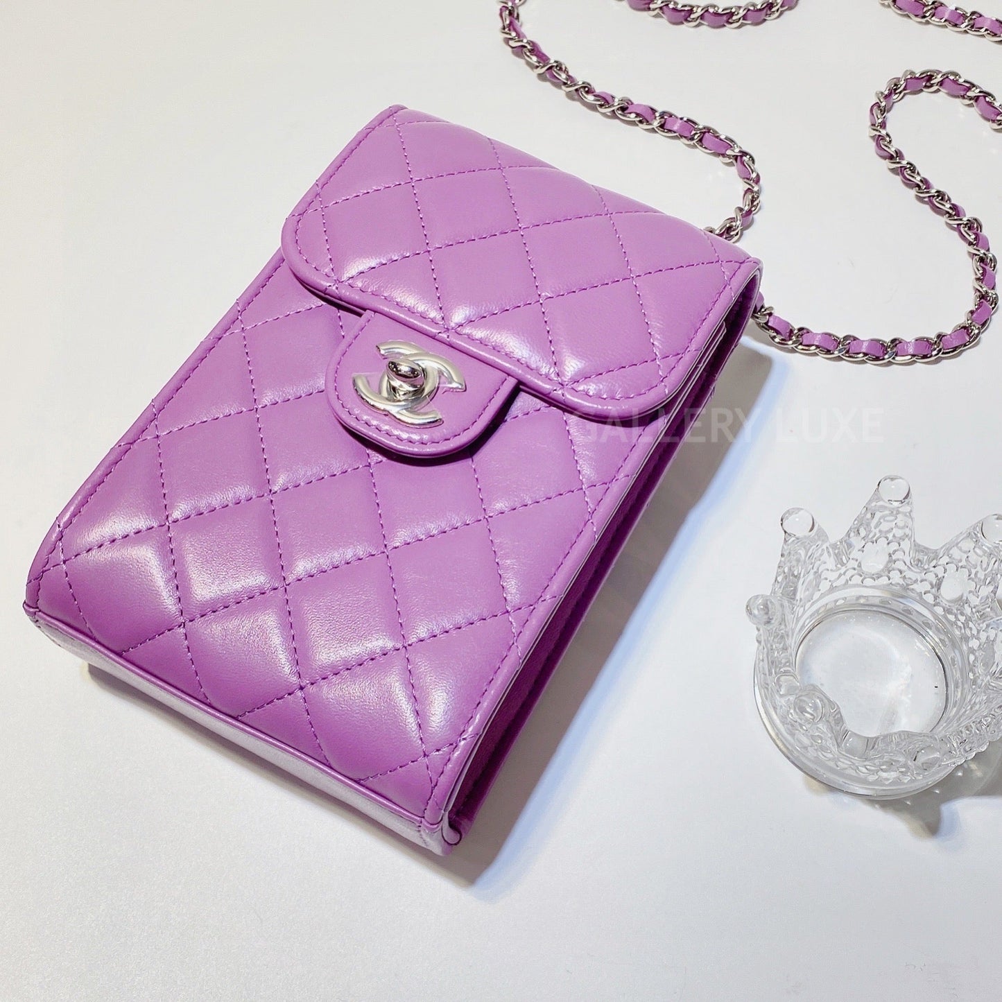 No.2850-Chanel Lambskin Phone Holder With Chain (Unused / 未使用品)