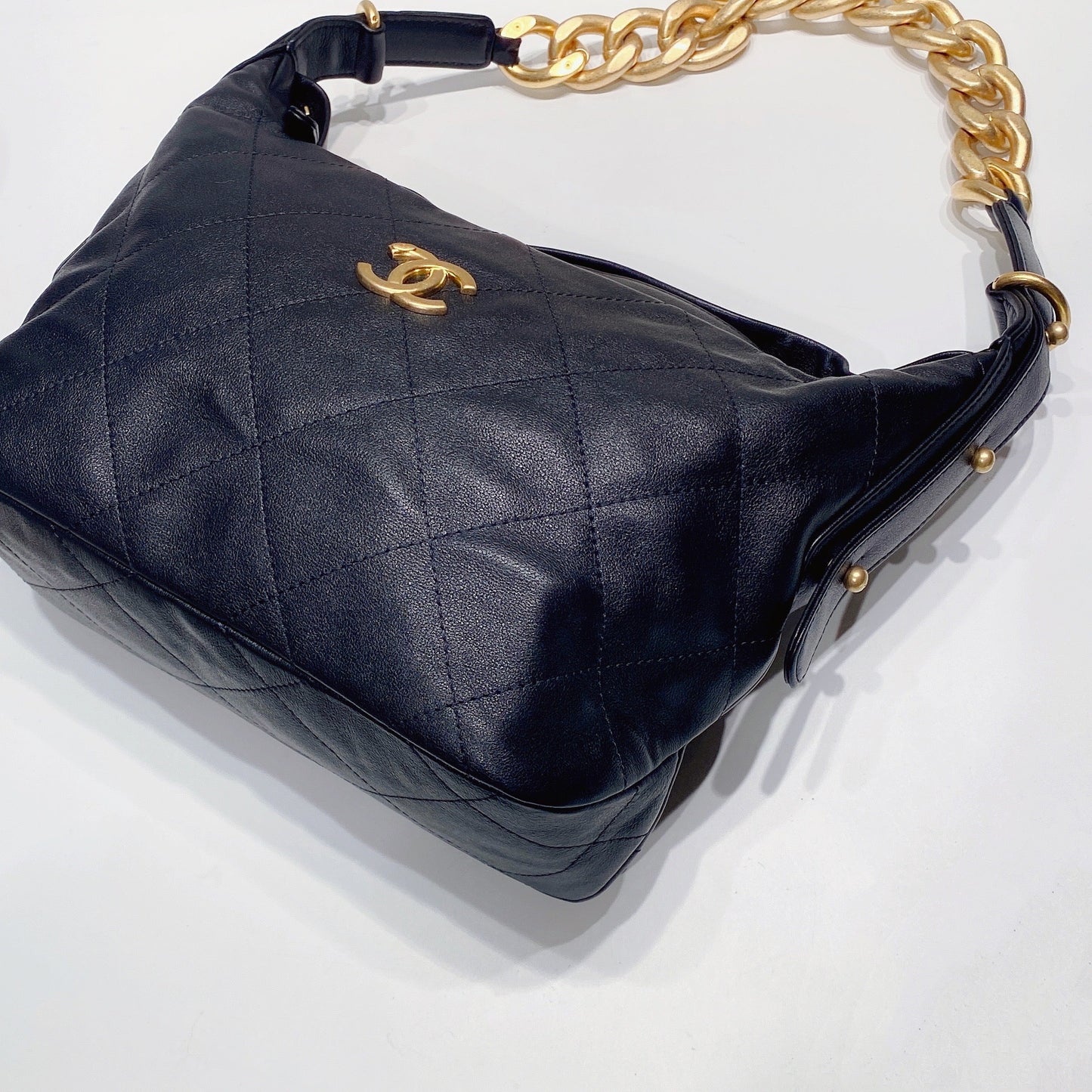 No.3519-Chanel Calfskin Daily Hobo Bag