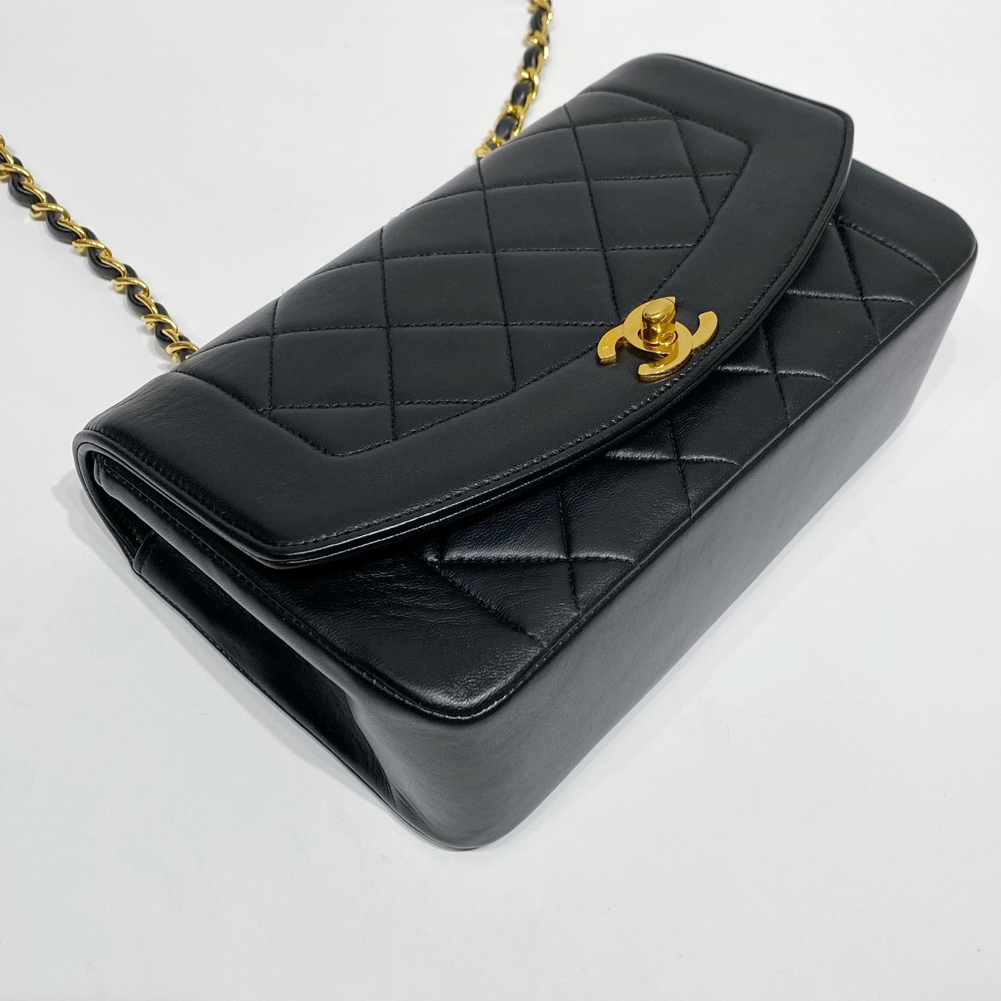 No.4295-Chanel Vintage Lambskin Diana Bag 22cm 