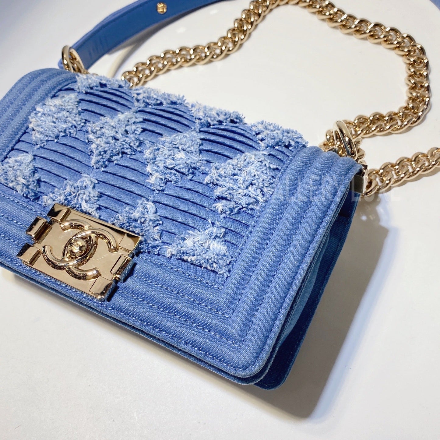 No.3303-Chanel Denim Emboroideries Boy 20cm