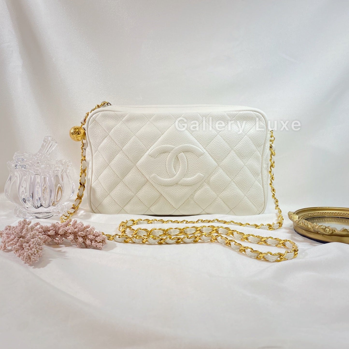 No.2059-Chanel Vintage Caviar Camera Bag 25cm