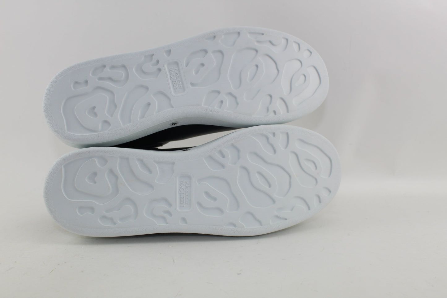 ALEXANDER MCQUEEN MEN SIZE 44