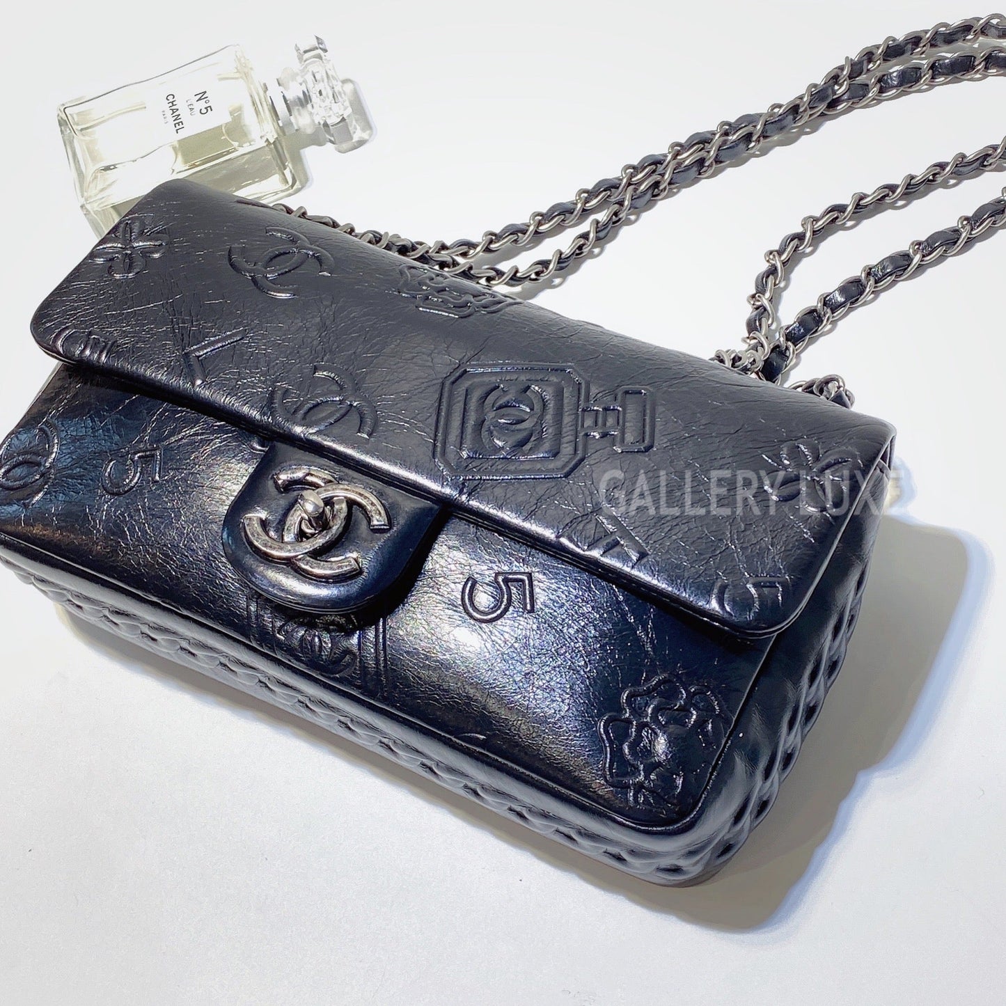 No.2897-Chanel Metallic Symbols Flap Bag