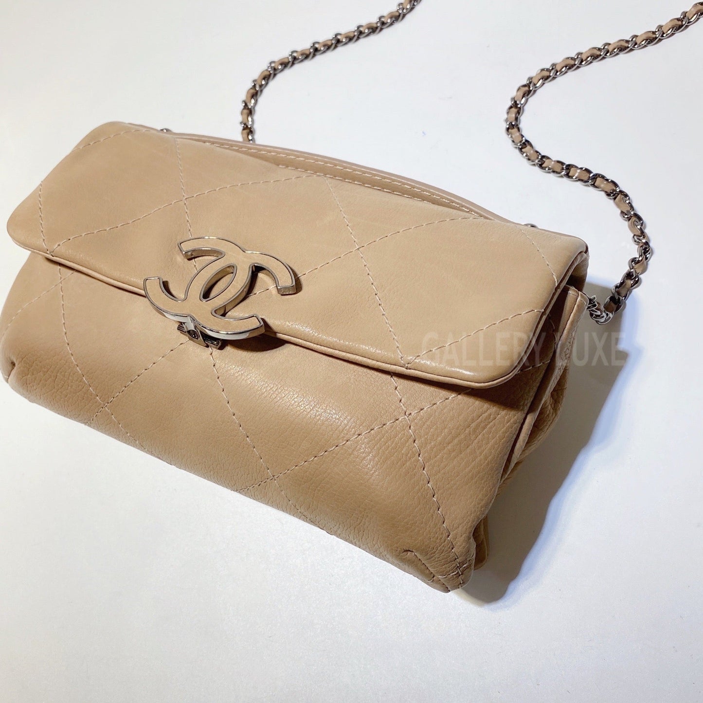 No.3180-Chanel Calfskin Hamptons Mini Flap Bag