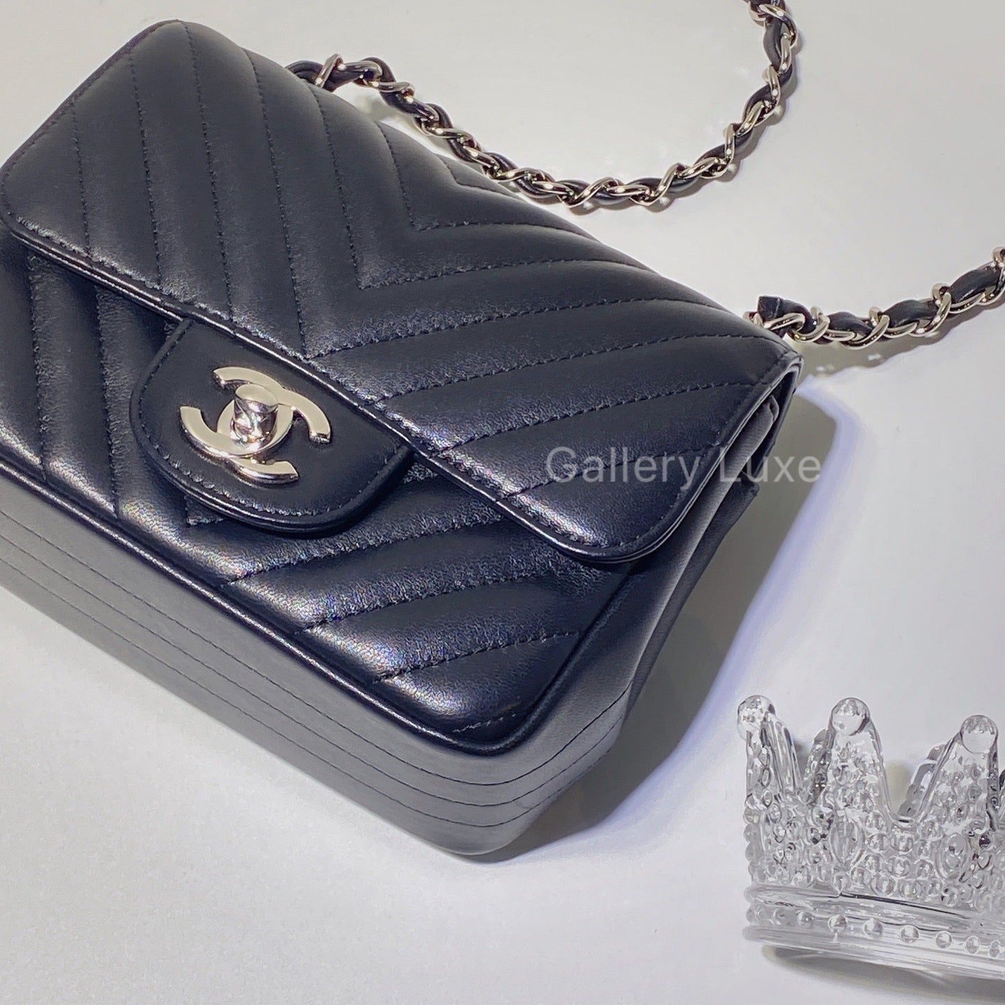 No.2626-Chanel Lambskin Chevron Classic Flap Mini 17cm