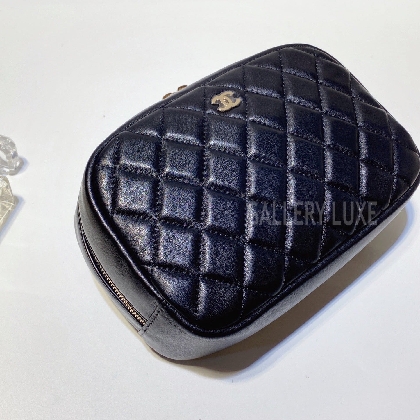 No.3210-Chanel Lambskin Large Cosmetic Pouch (Unused / 未使用品)