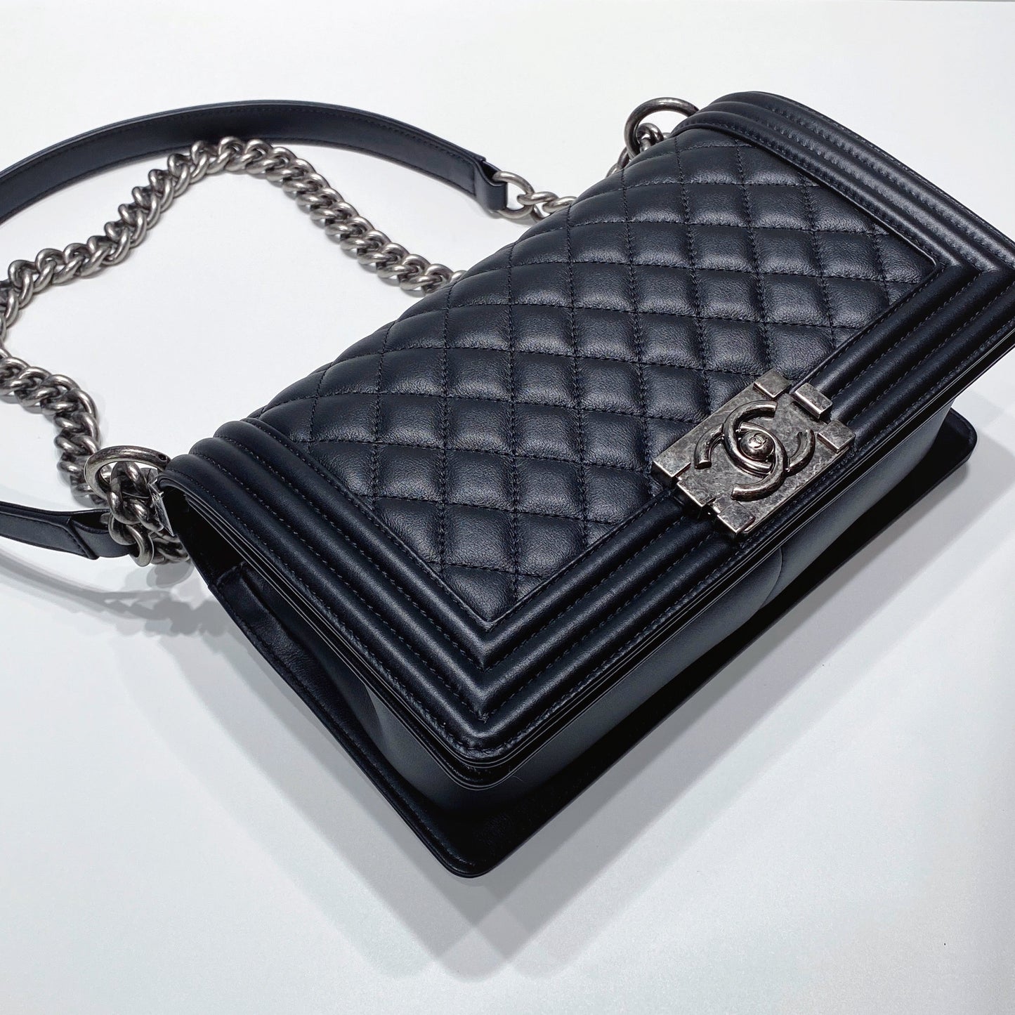 No.3681-Chanel Calfskin Boy 25cm