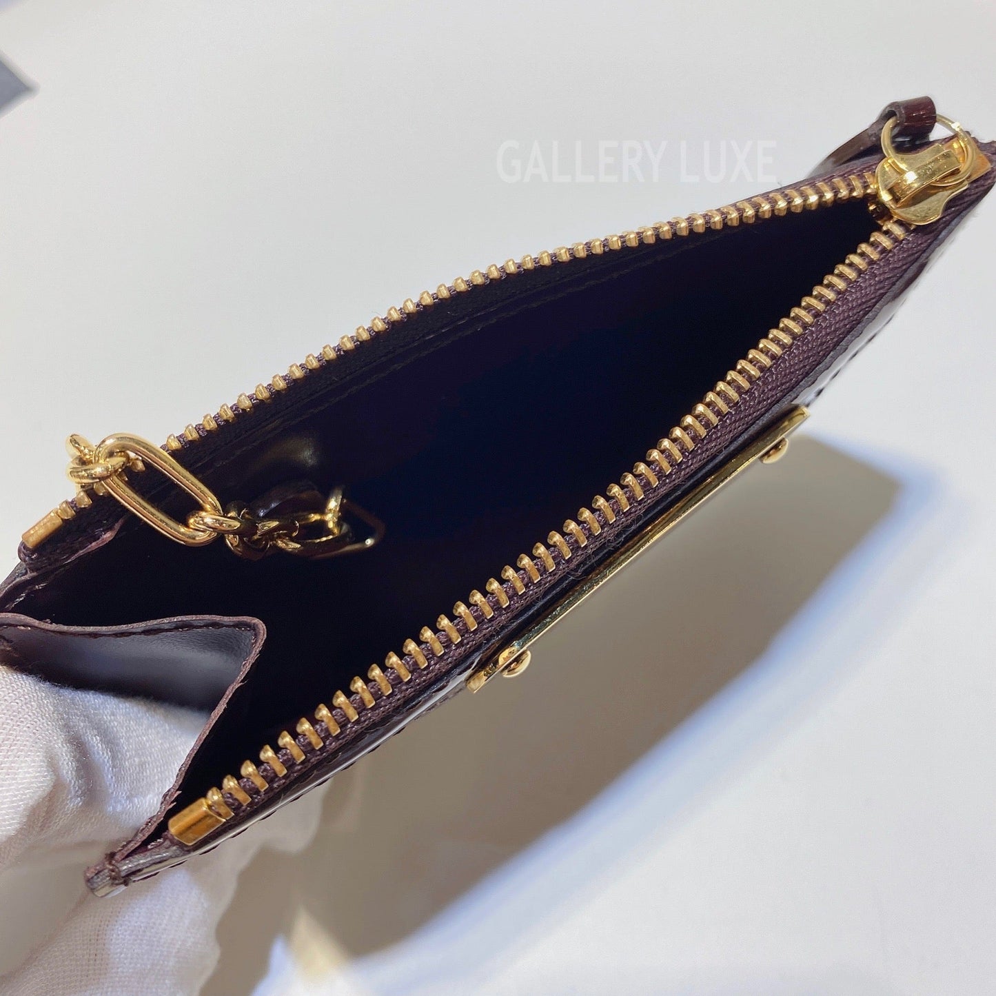 No.2975-Louis Vuitton Patent Key Pouch