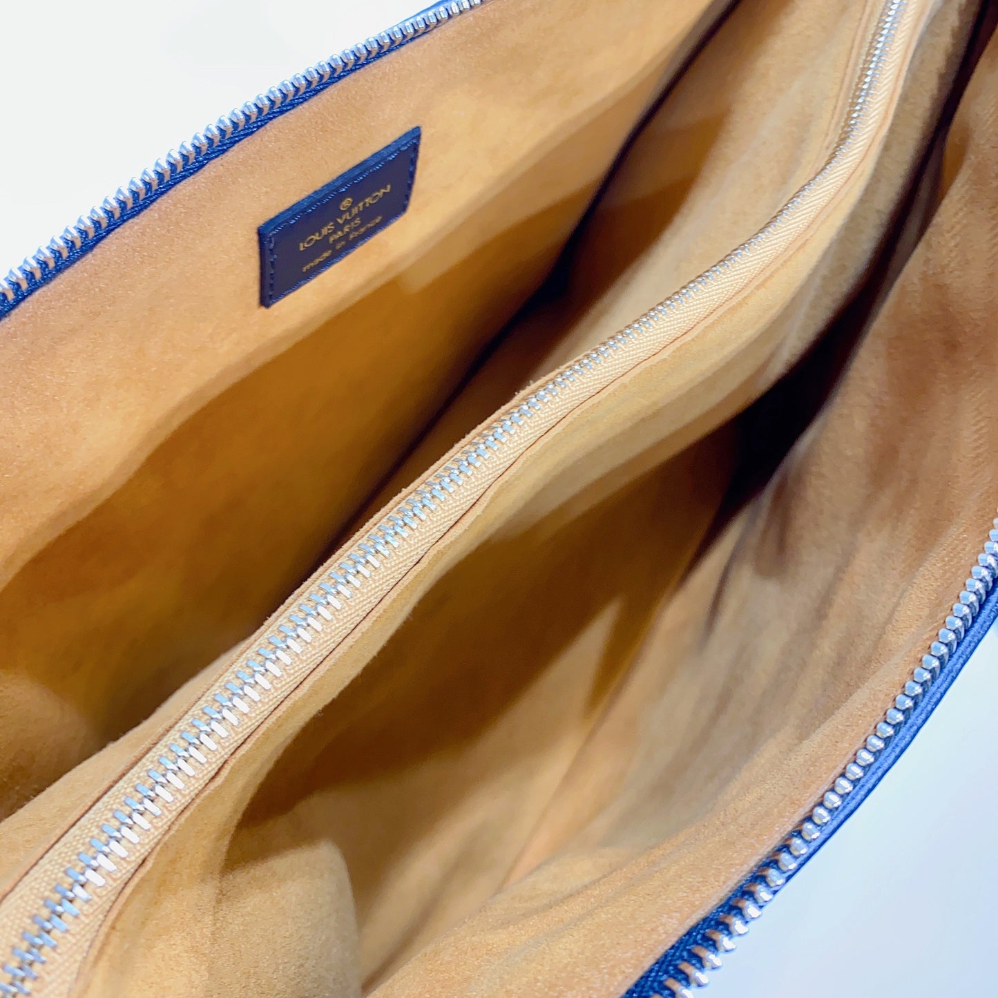 No.3806-Louis Vuitton Coussin MM